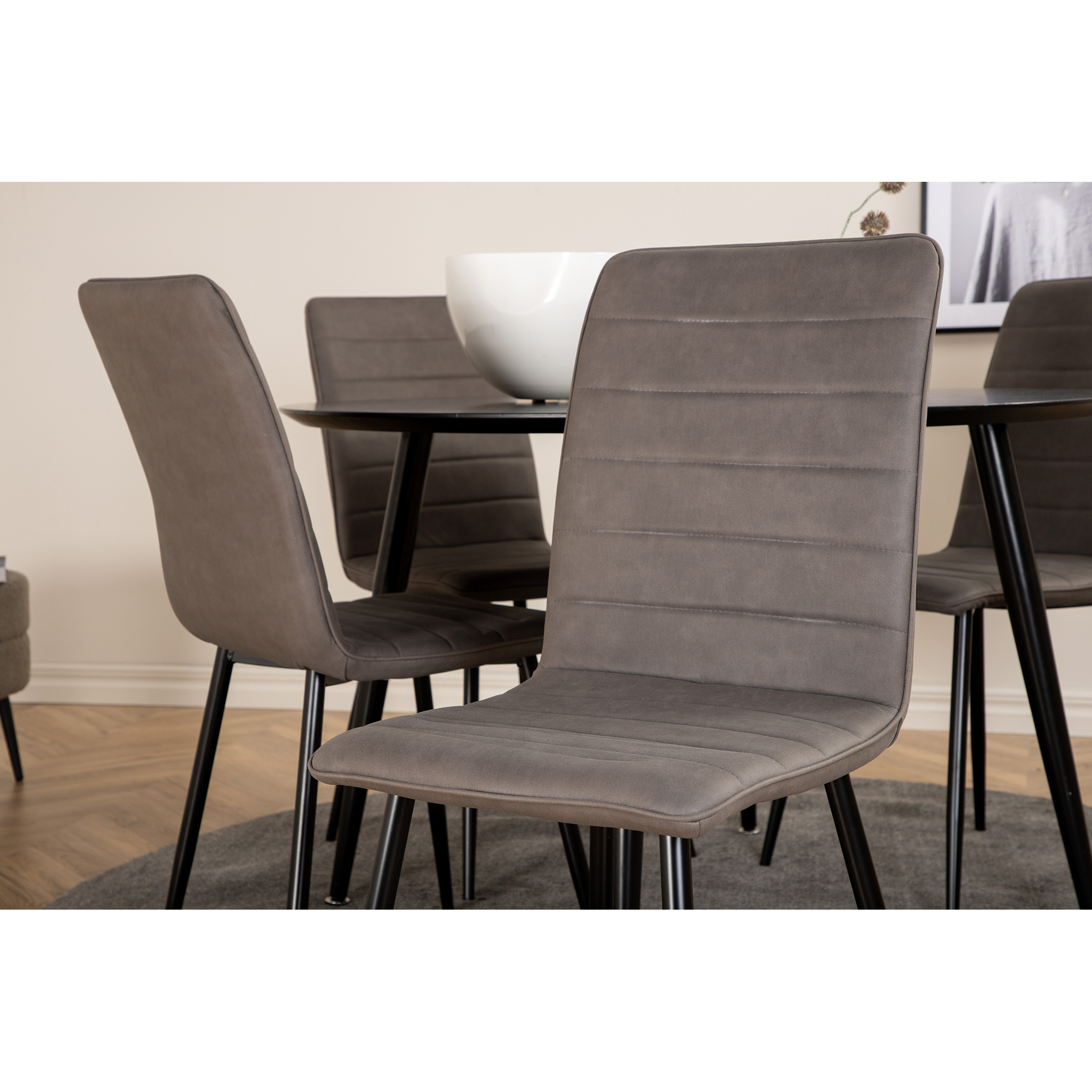 Spisegruppe Venture Home Dipp Ø115 cm med 4 Windu Stoler