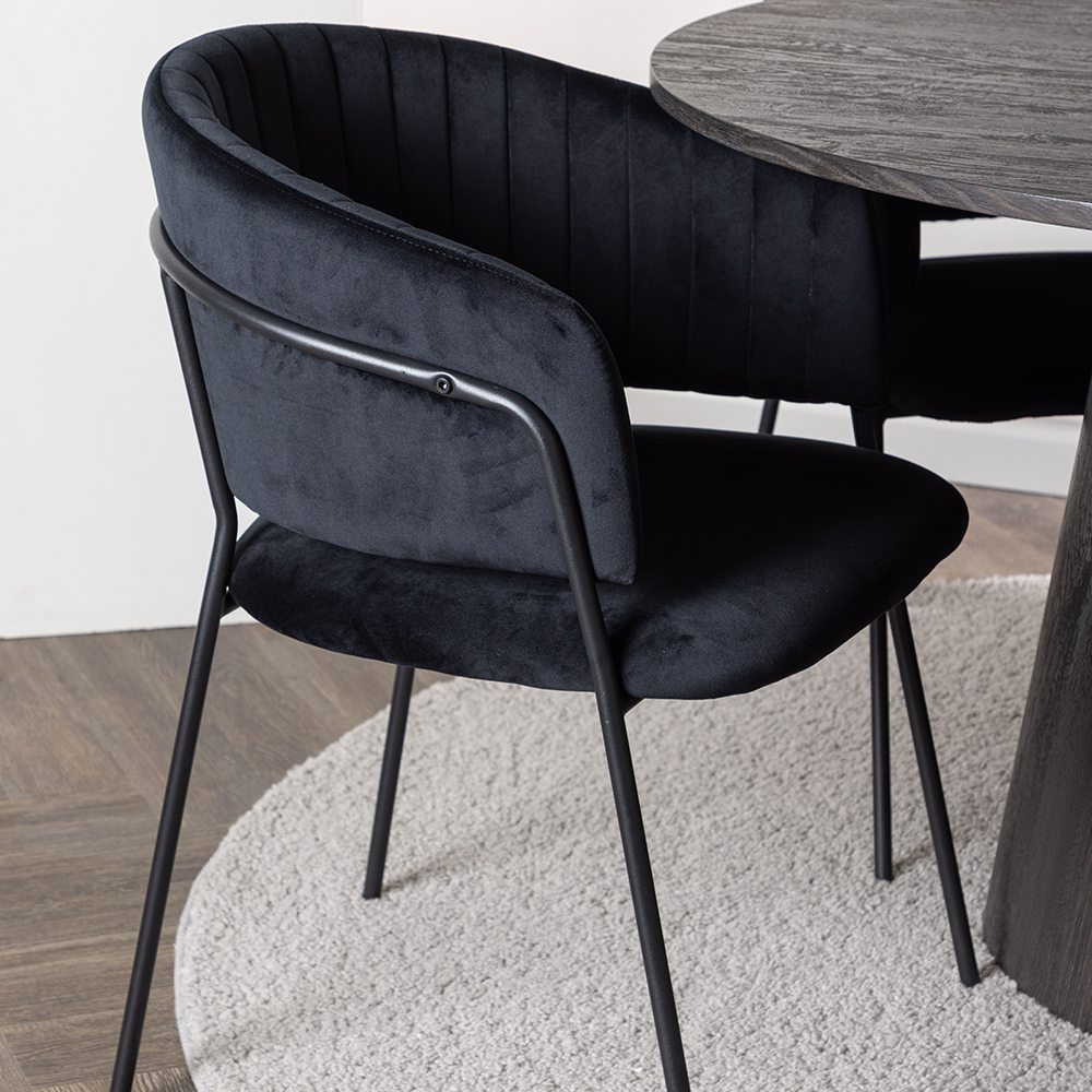 Spisegruppe Venture Home Lanzo Ø120 cm med 4 stk Selma Stoler