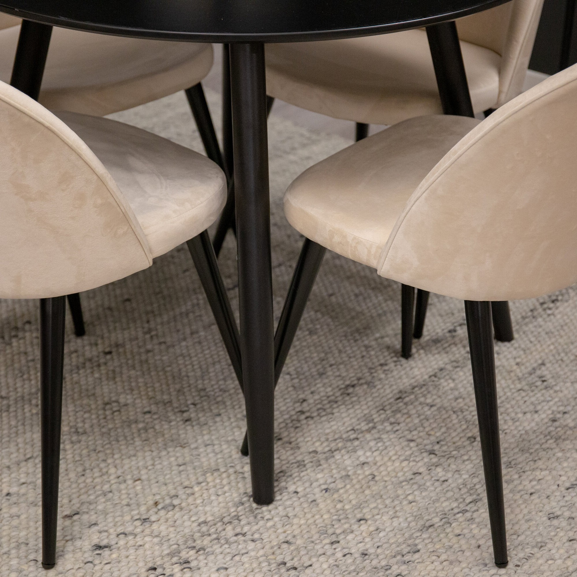 Spisegruppe Venture Home Plaza med 4stk Velvet Stoler