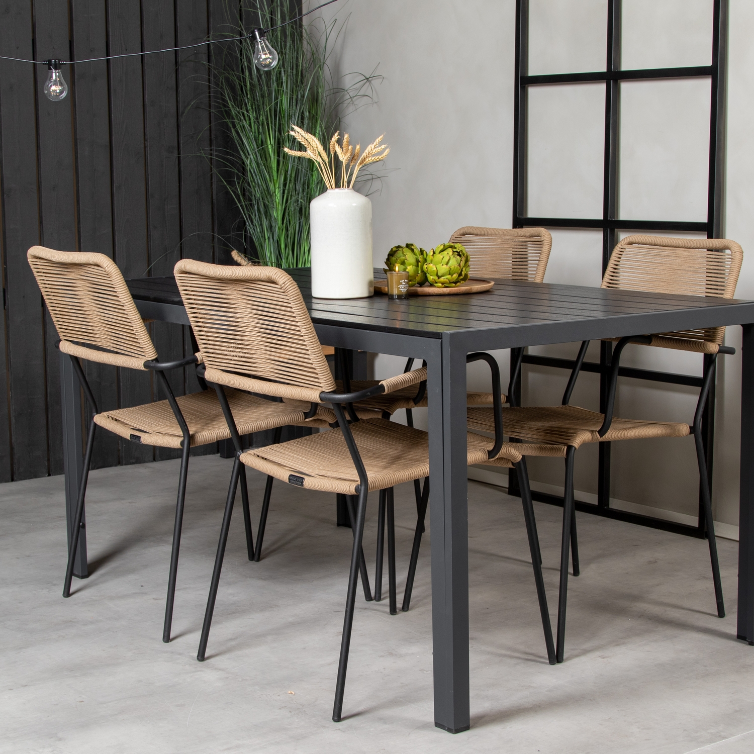 Spisegruppe Venture Home Bront 150 med 4 Leon Lenestoler