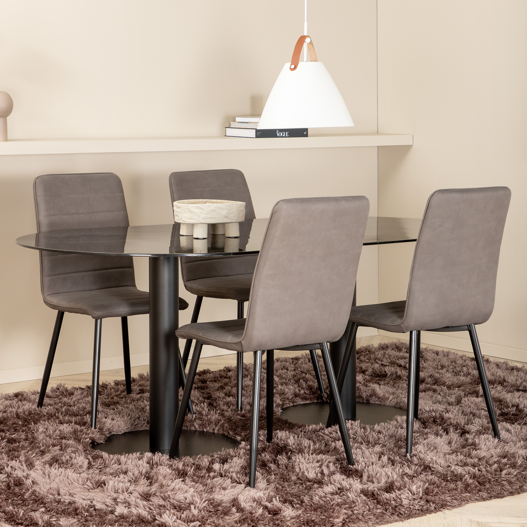 Spisegruppe Venture Home Oslo med 4 Walerina Stoler