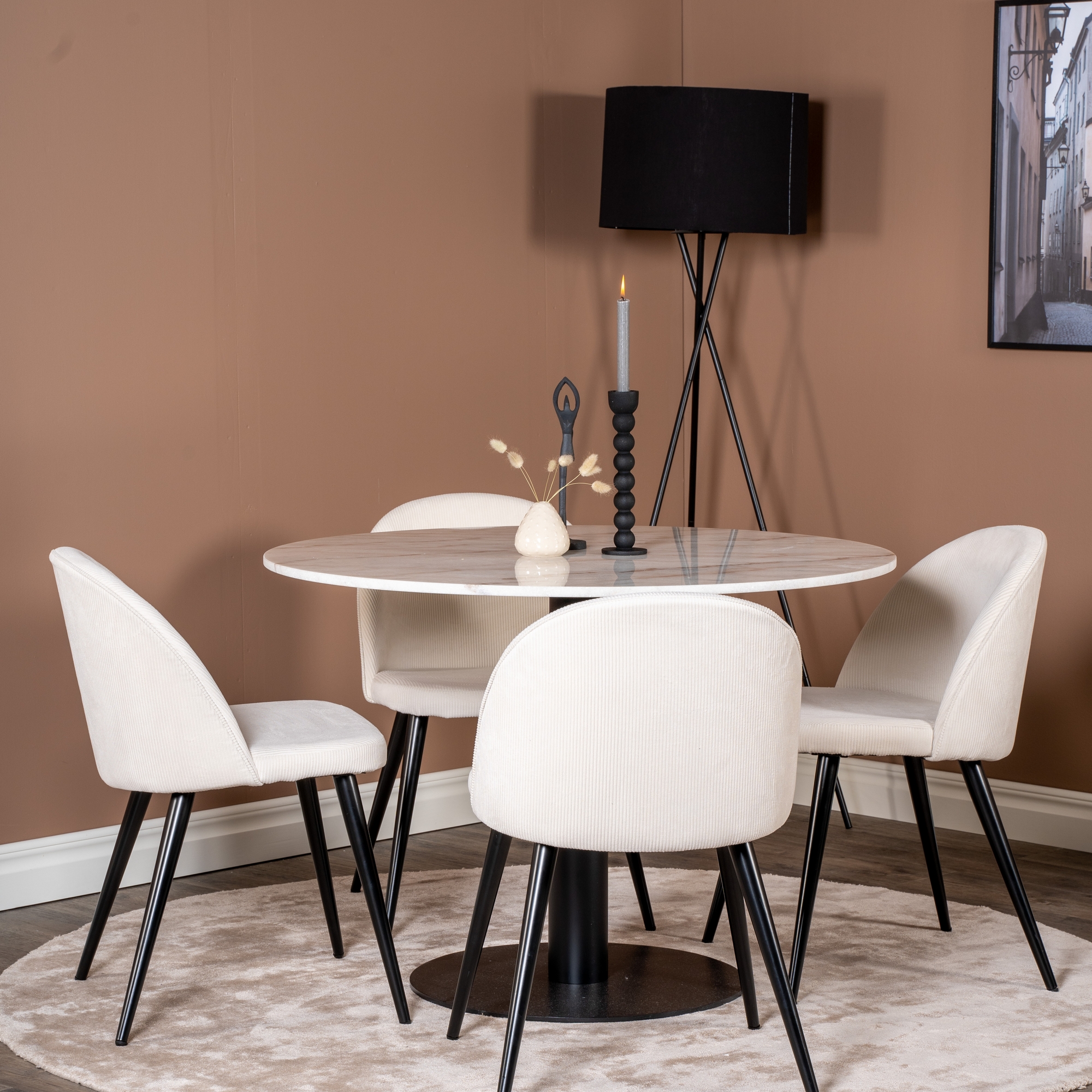 Spisegruppe Venture Home Estelle Rundt med 4 Valentina Stoler