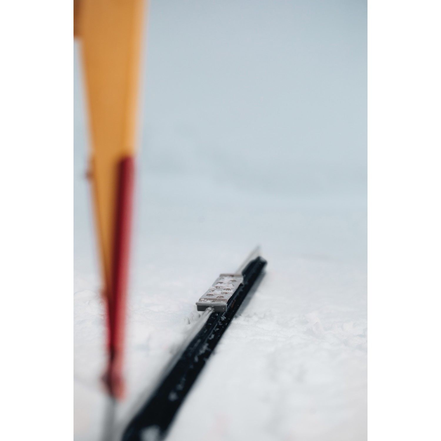 Spark Espegard Svart Liten