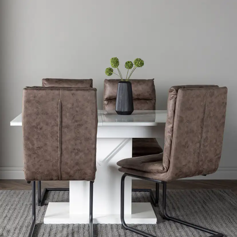 Spisegruppe Venture Home Pluto med 4 Zizo Stoler