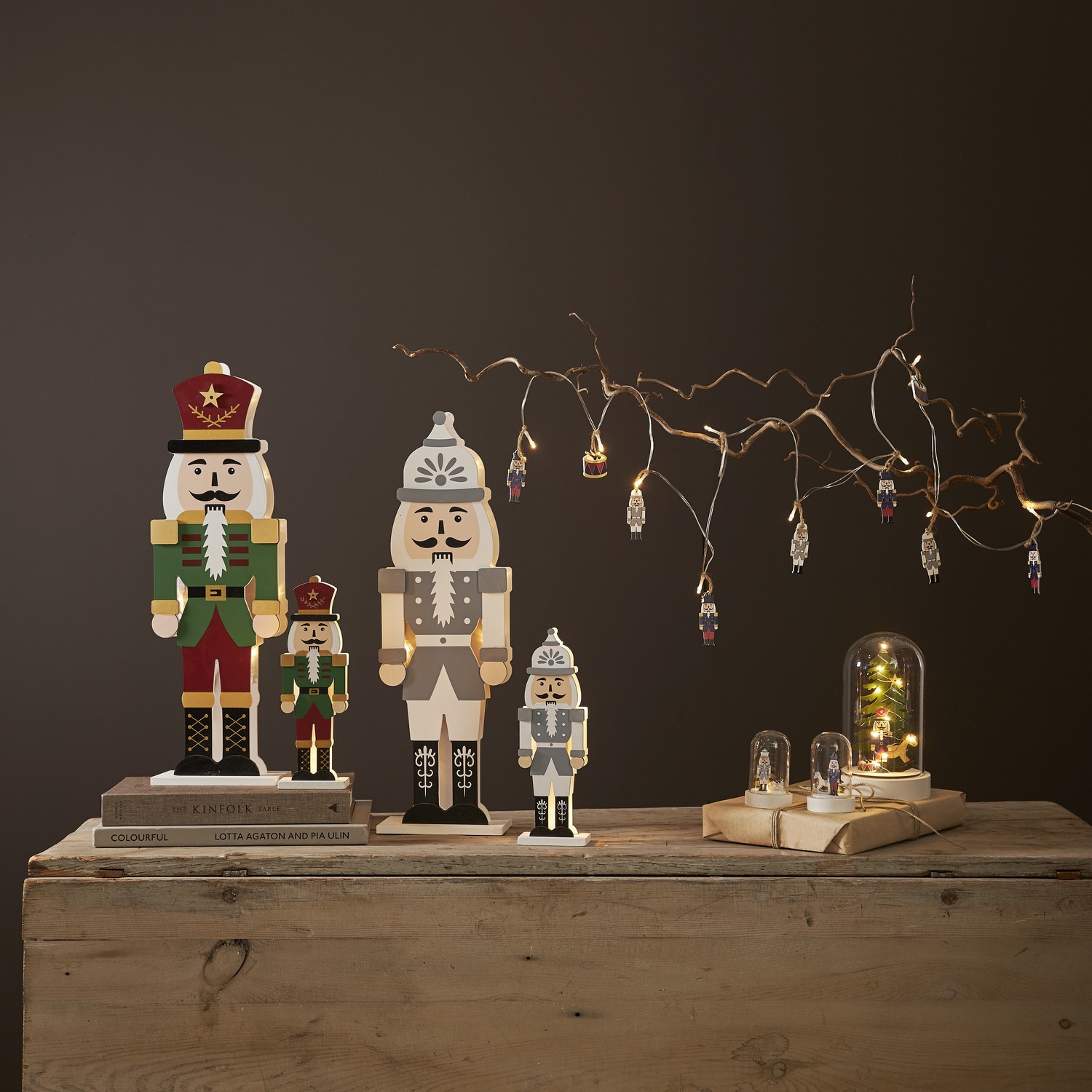 Juledekorasjon Star Trading Nøtteknekker 25 cm