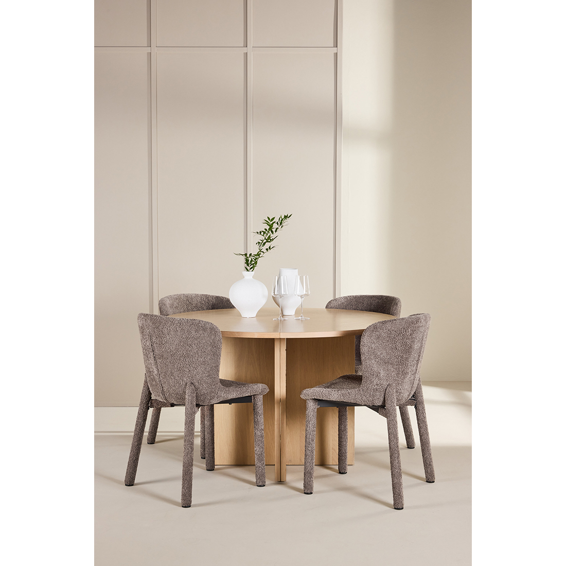 Spisegruppe Venture Home Strada Ø120 cm med 4st Astoria Spisestoler