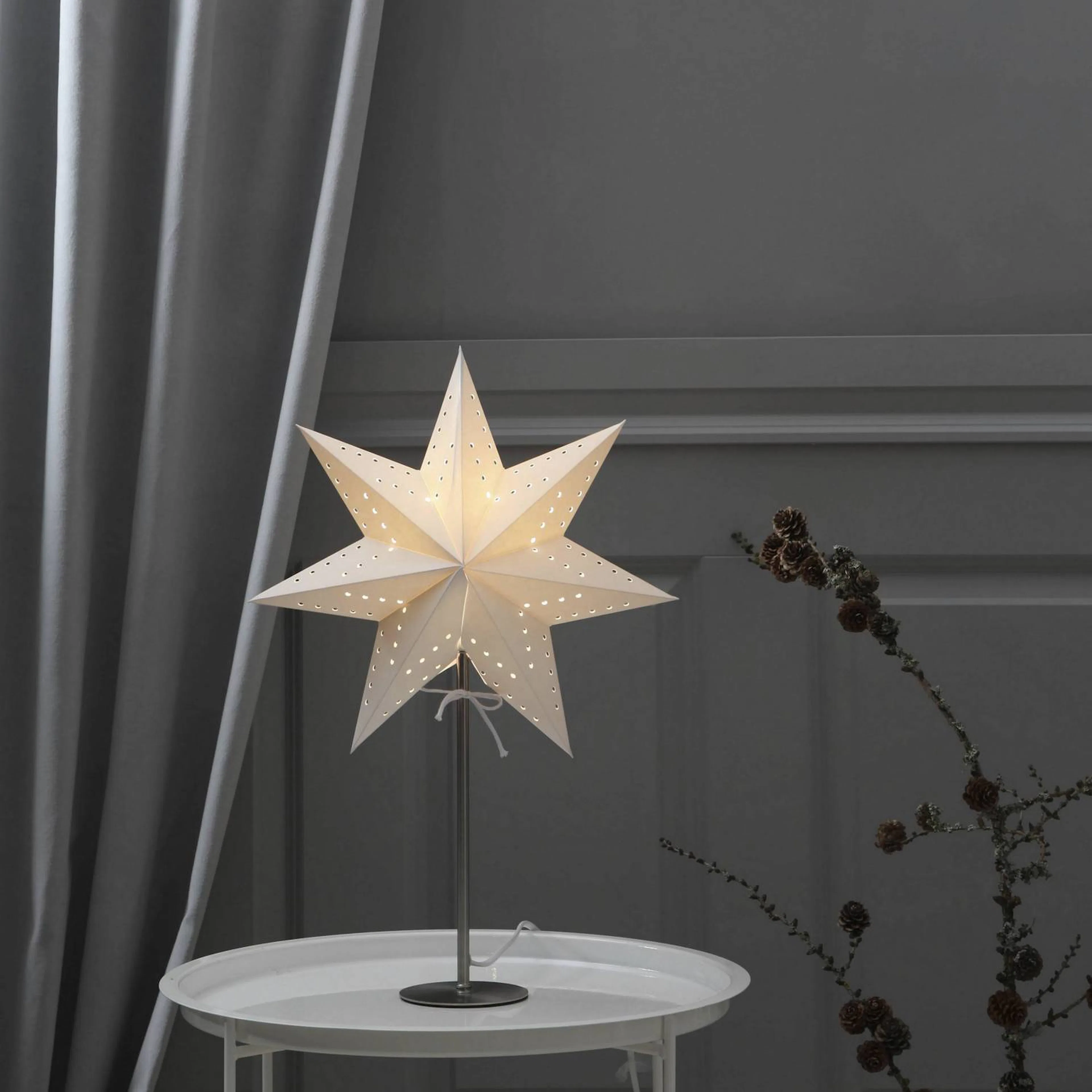 Adventstjerne på Fot Star Trading Bobo