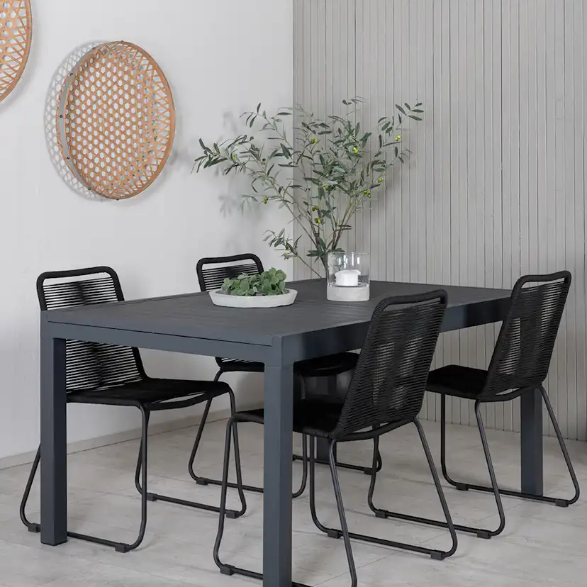 Spisegruppe Venture Home Marbella med 4 Levi Stoler