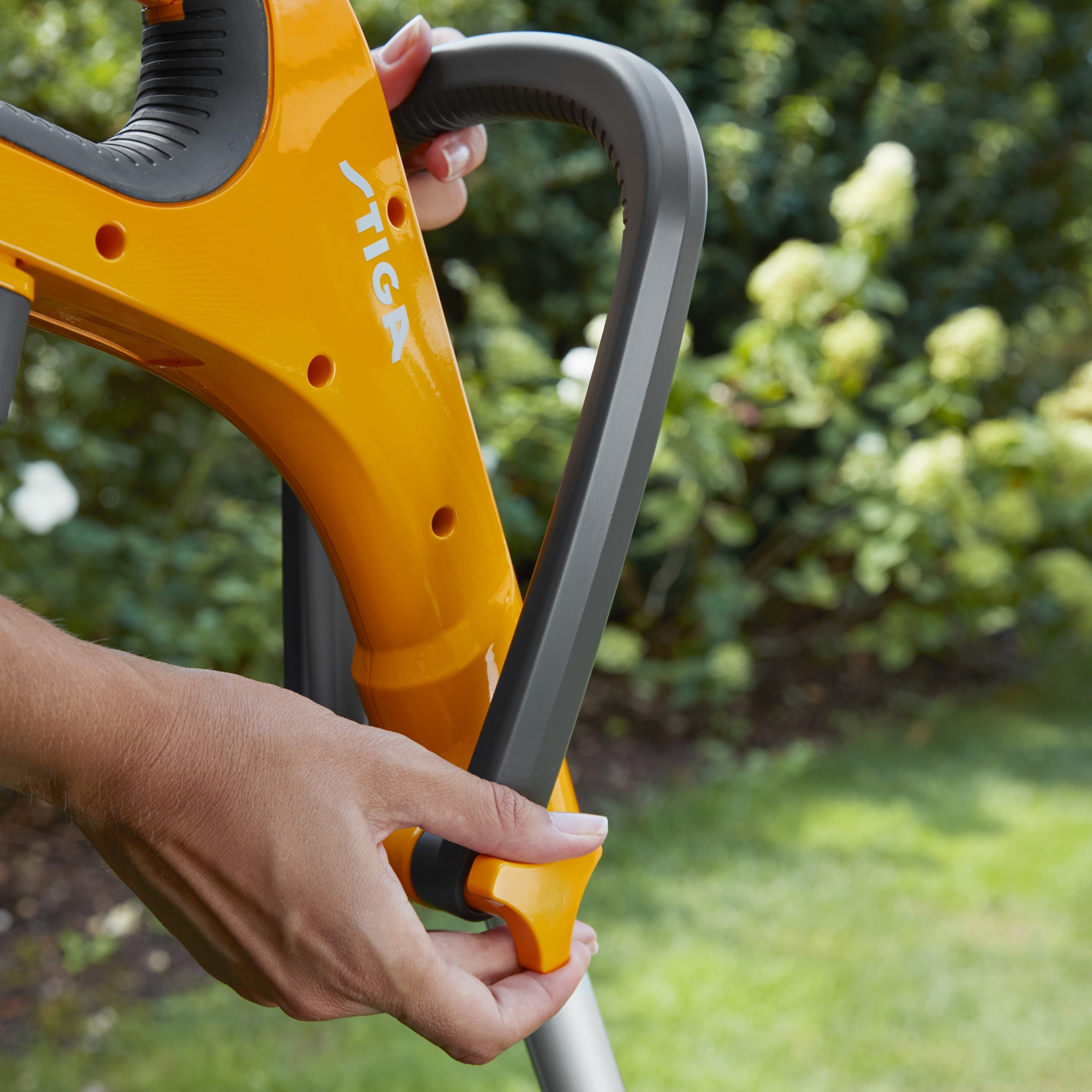 Gresstrimmer Stiga GT 100e med Batteri og Lader