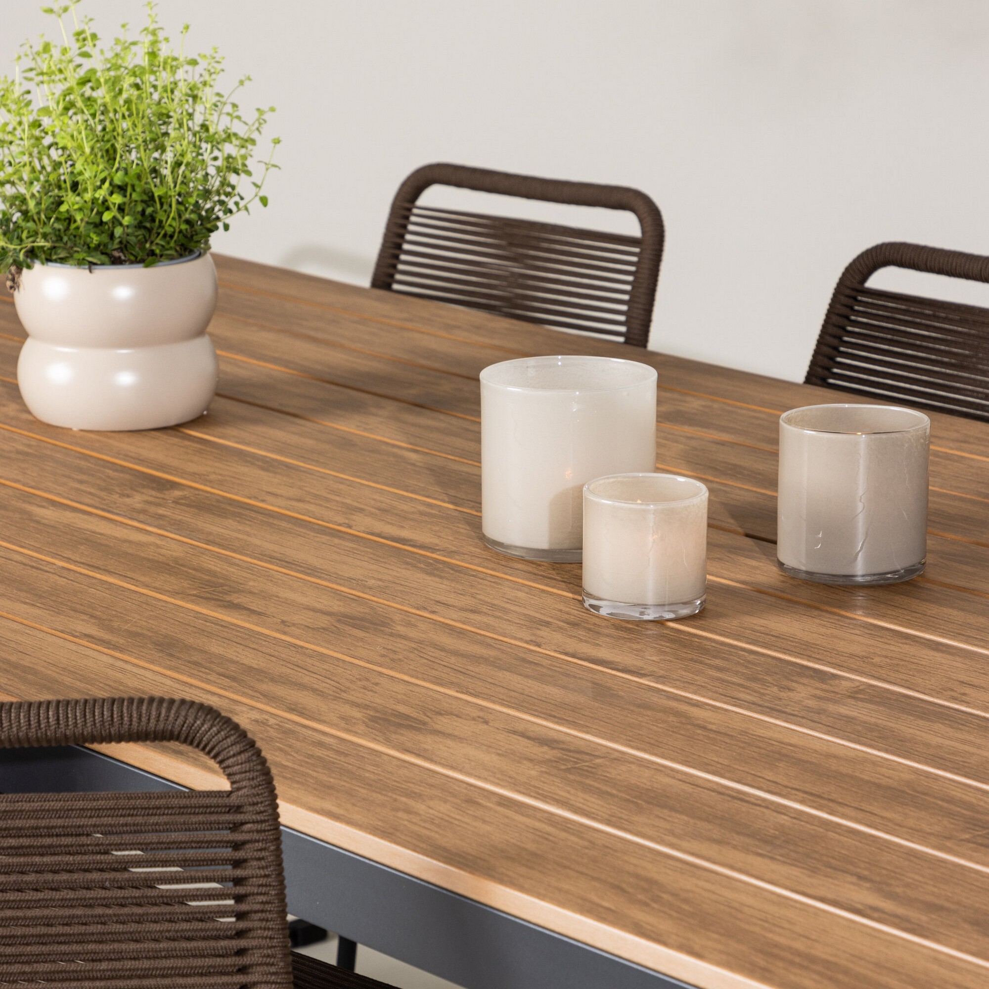 Hagegruppe Venture Home Garcia med 6 Lindos Stoler