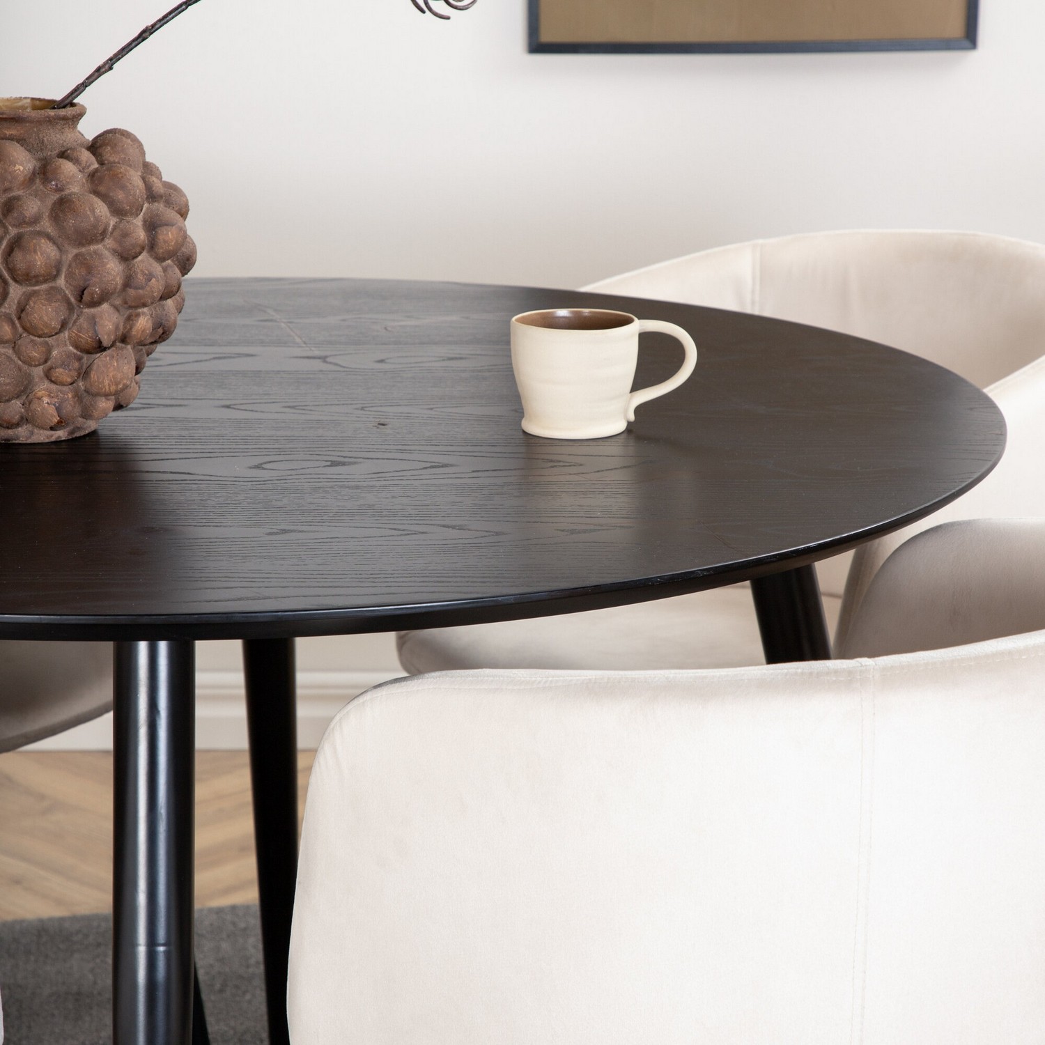 Spisegruppe Venture Home Dipp Ø115 cm med 4 Berit Stoler
