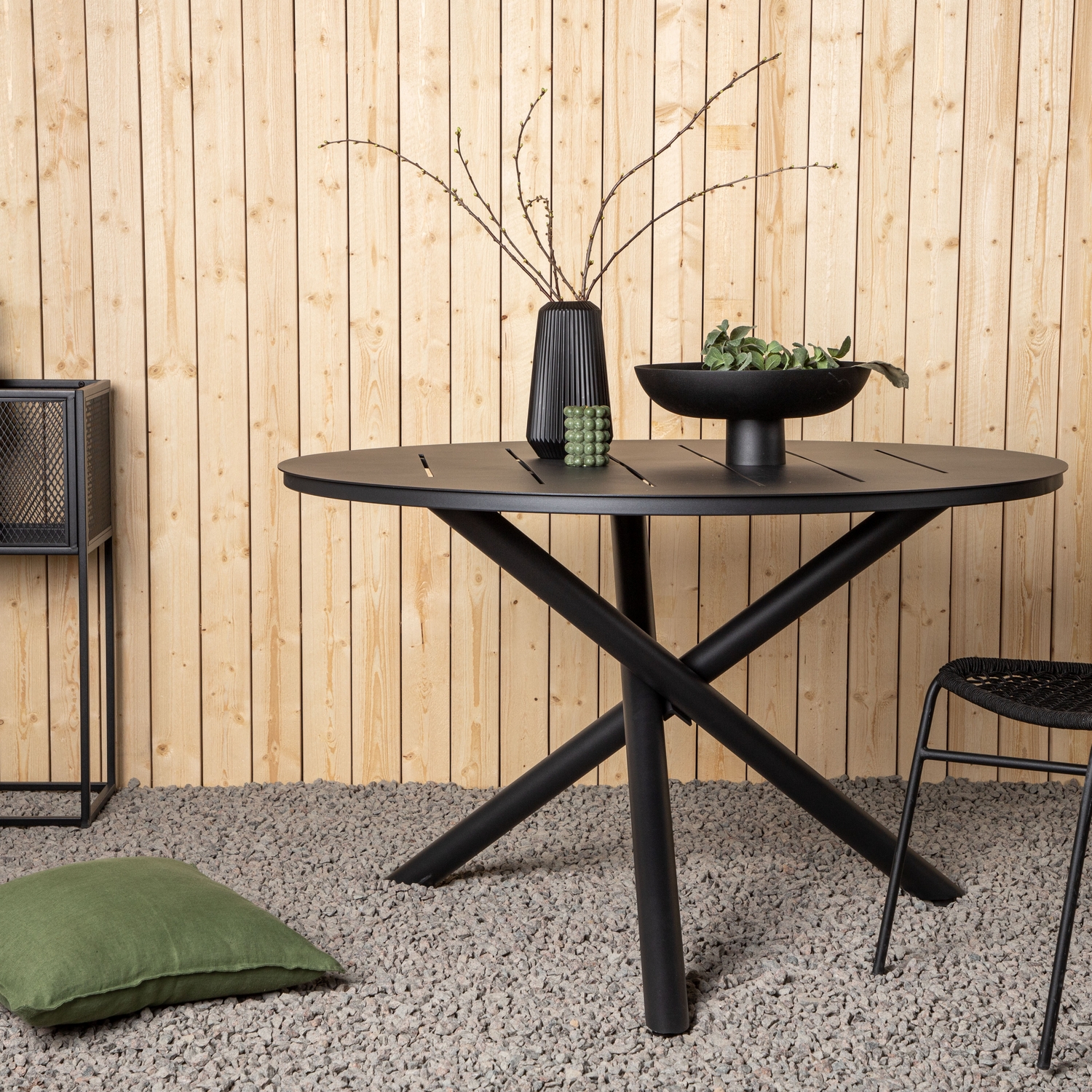 Hagebord Venture Home Alma