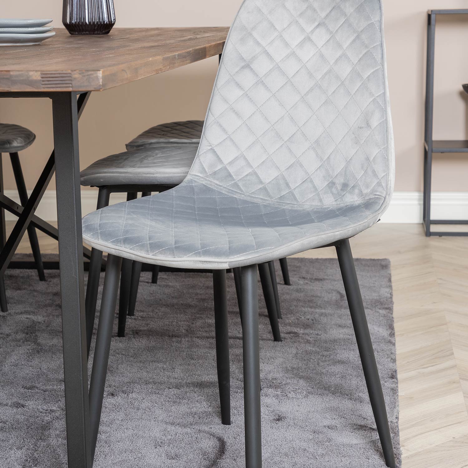 Spisegruppe Venture Home Peo med 6 Phoi Stoler