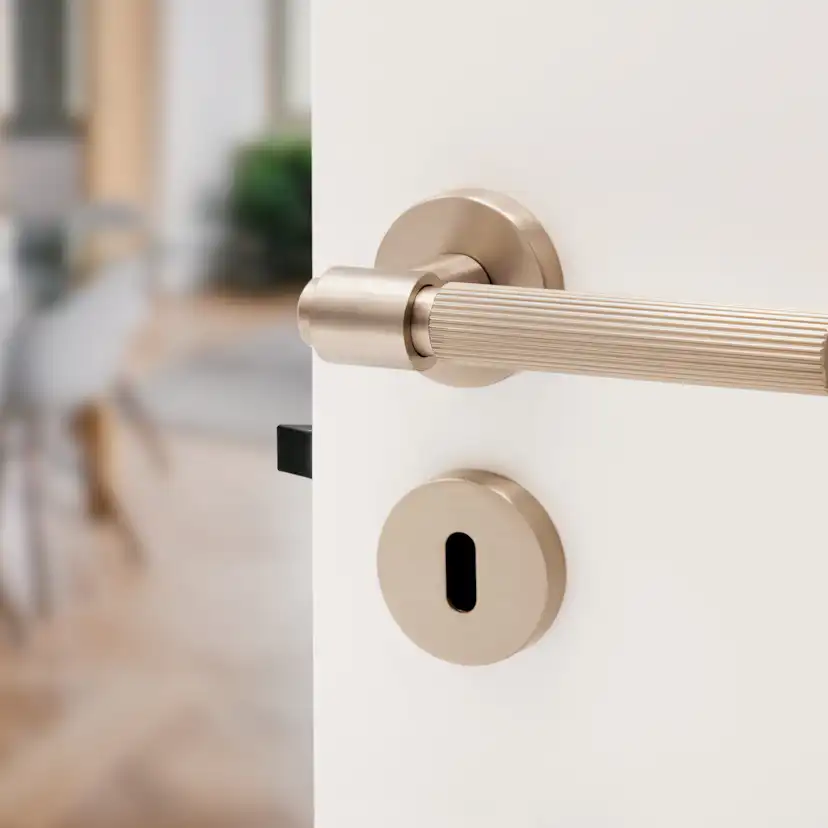 Dørhåndtak Beslag Design Helix 200 Stripe Modul Komplett