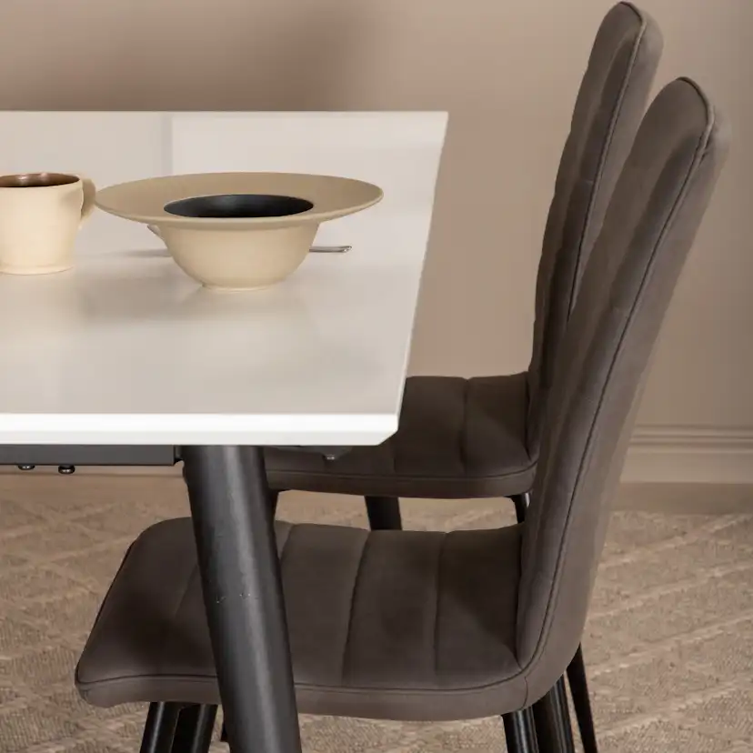 Spisegruppe Venture Home Jolie med 4 Walerina Stoler