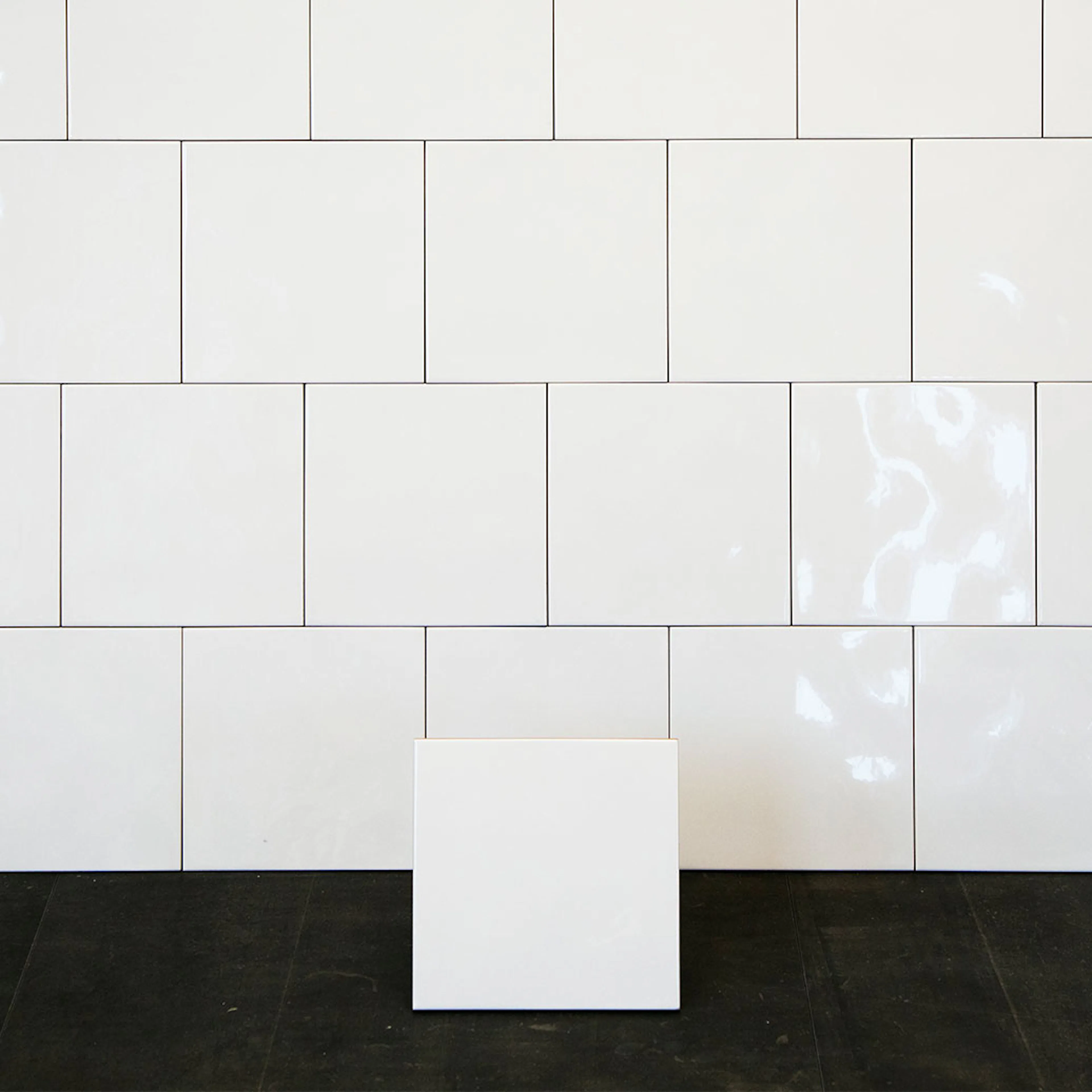 Flis Arredo Color Hvit Bølget Blank 20x20 cm