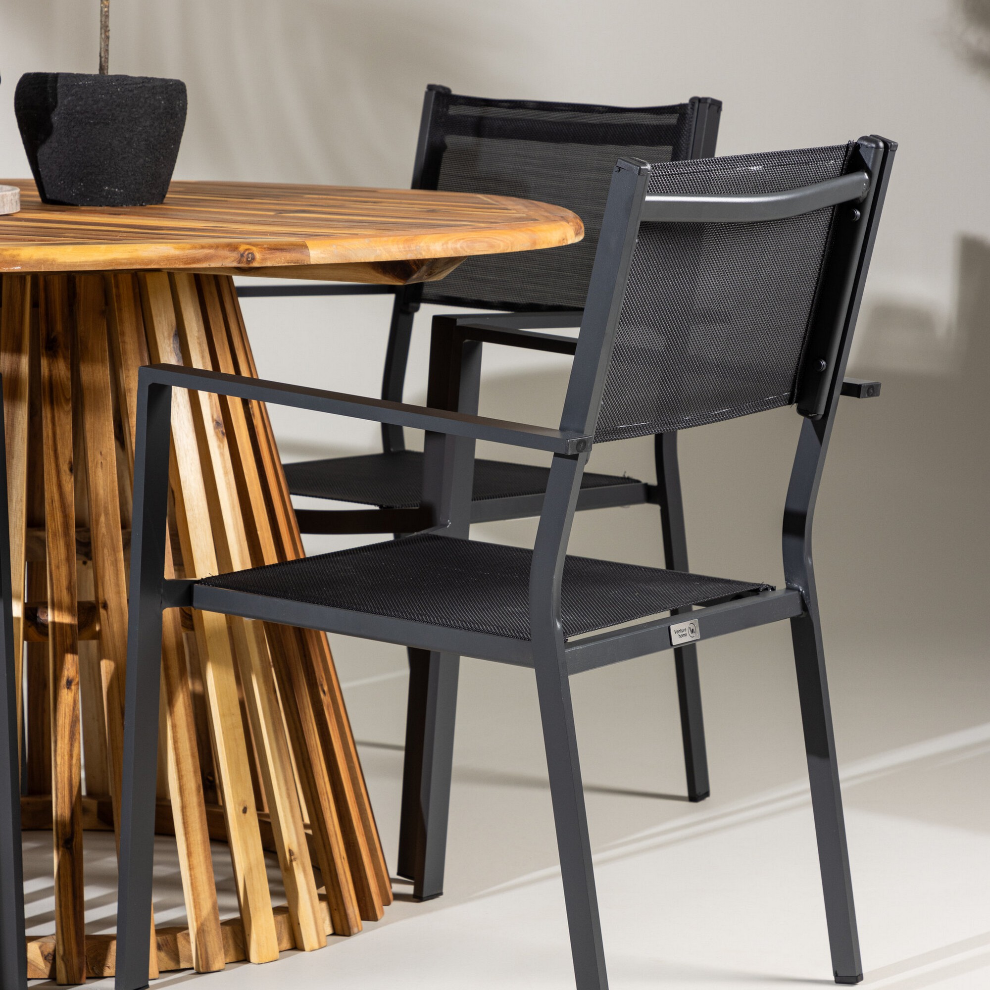 Hagegruppe Venture Home Lumpur med 4 Copacabana Stoler