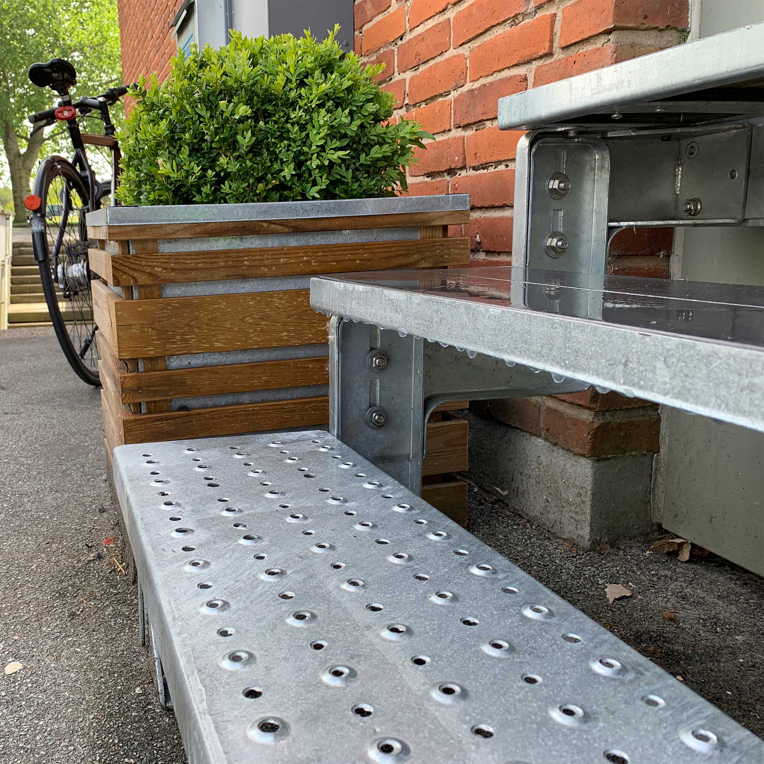 Hagetrapp Dolle Gardentop med Rekkverk