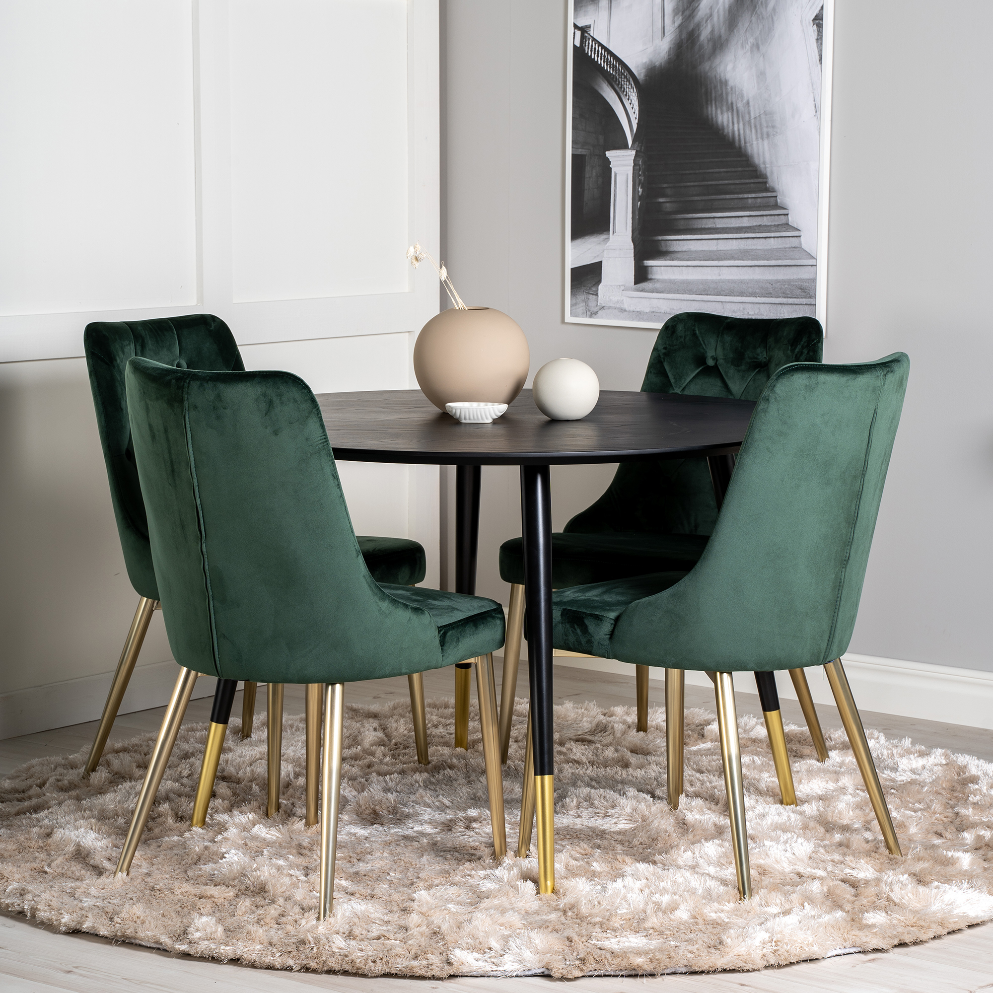 Spisegruppe Venture Home Dipp Ø115 cm med 4 Velvet Deluxe Stoler