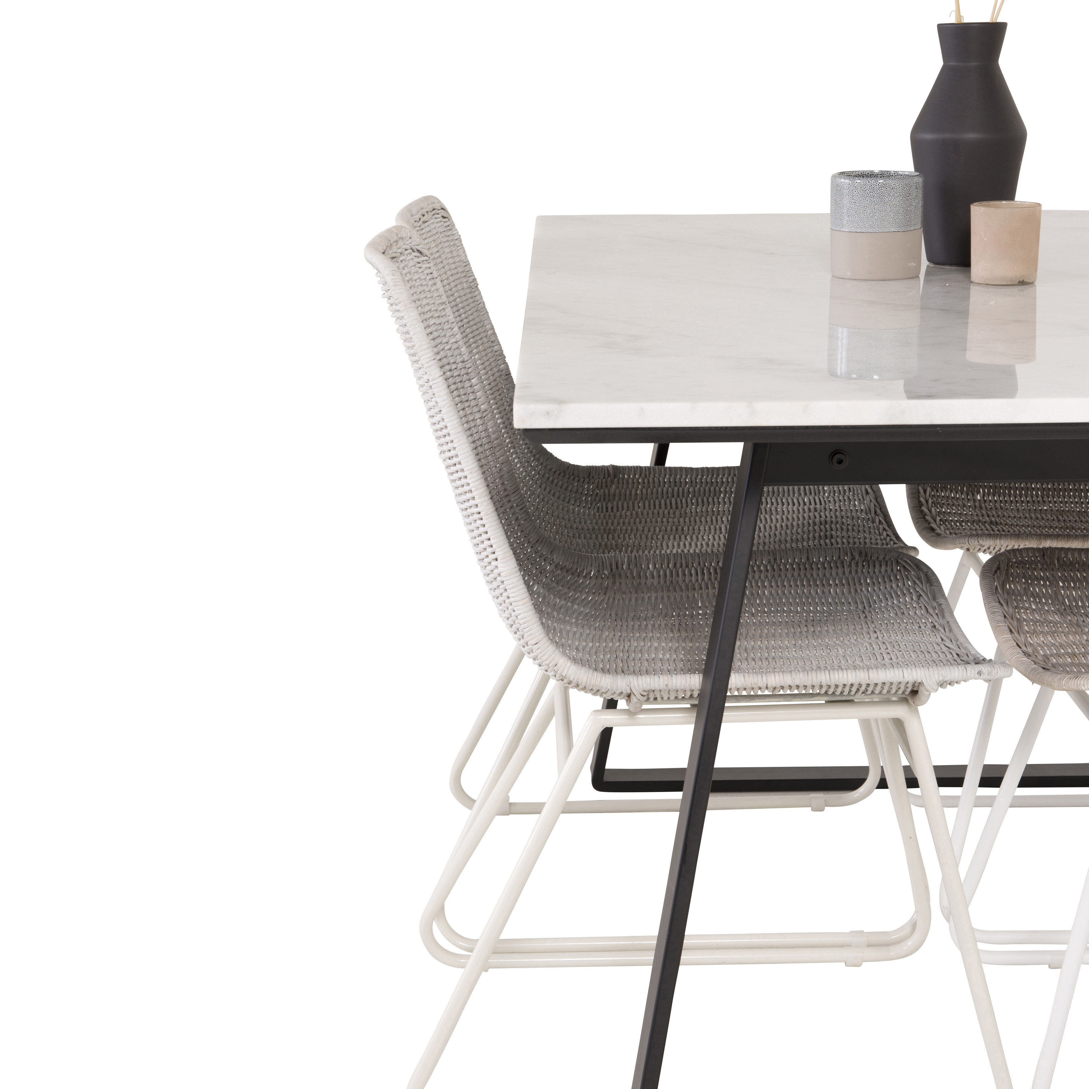 Spisegruppe Venture Home Estelle 140 med 4 Cornelia Stoler