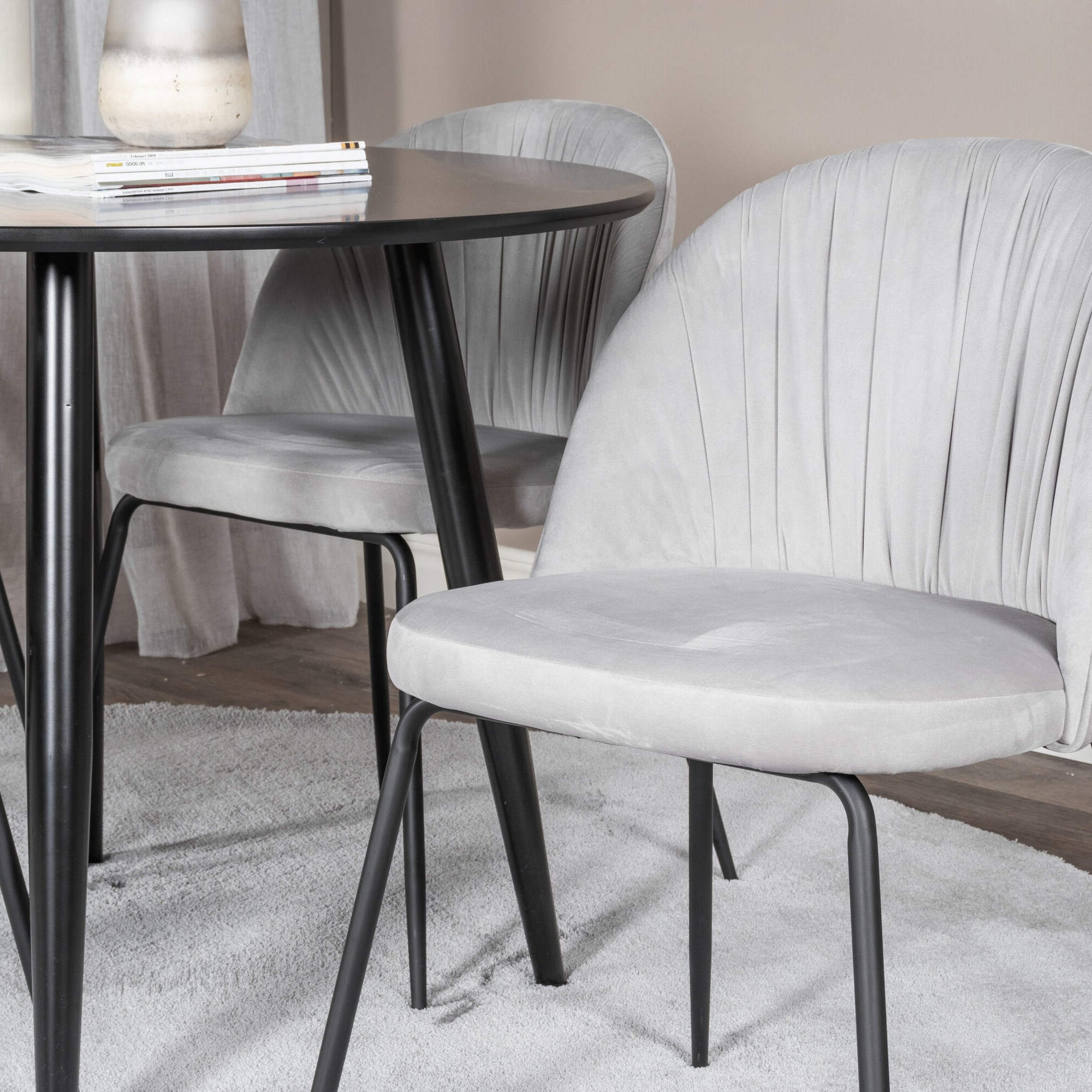 Spisegruppe Venture Home Plaza med 4stk Wrinkles Stoler