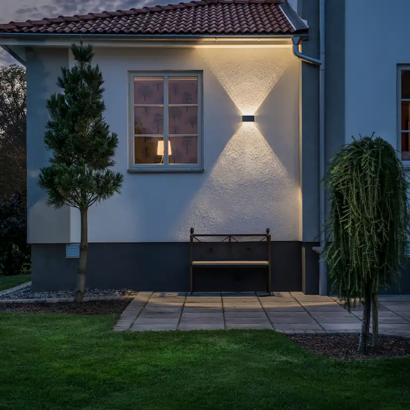 Vegglampe Gnosjö Konstsmide Chieri 8W LED