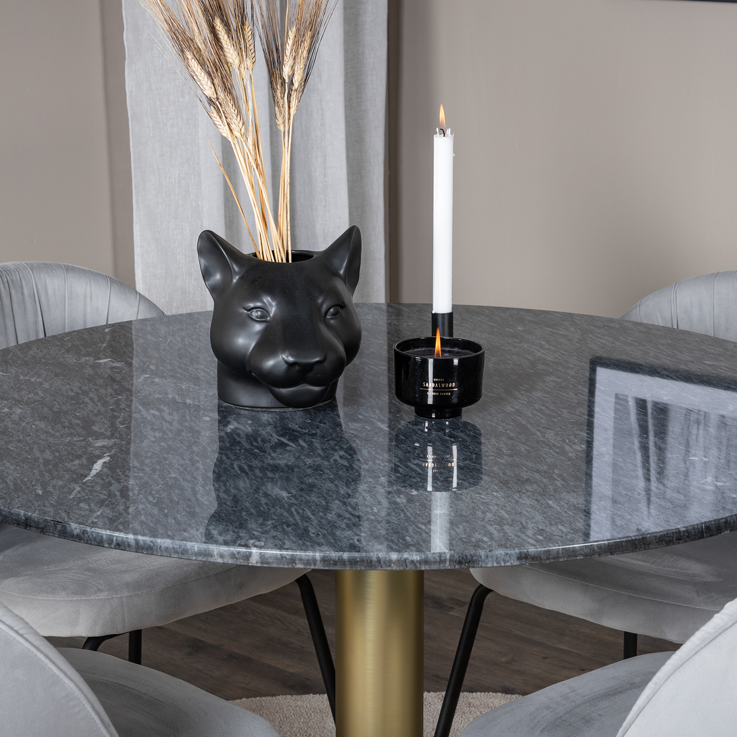 Spisegruppe Venture Home Estelle med 4 Wrigley Stoler Fløyel