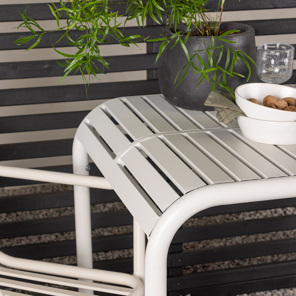Cafégruppe Venture Home Borneo Bord med 2 Peking Stoler