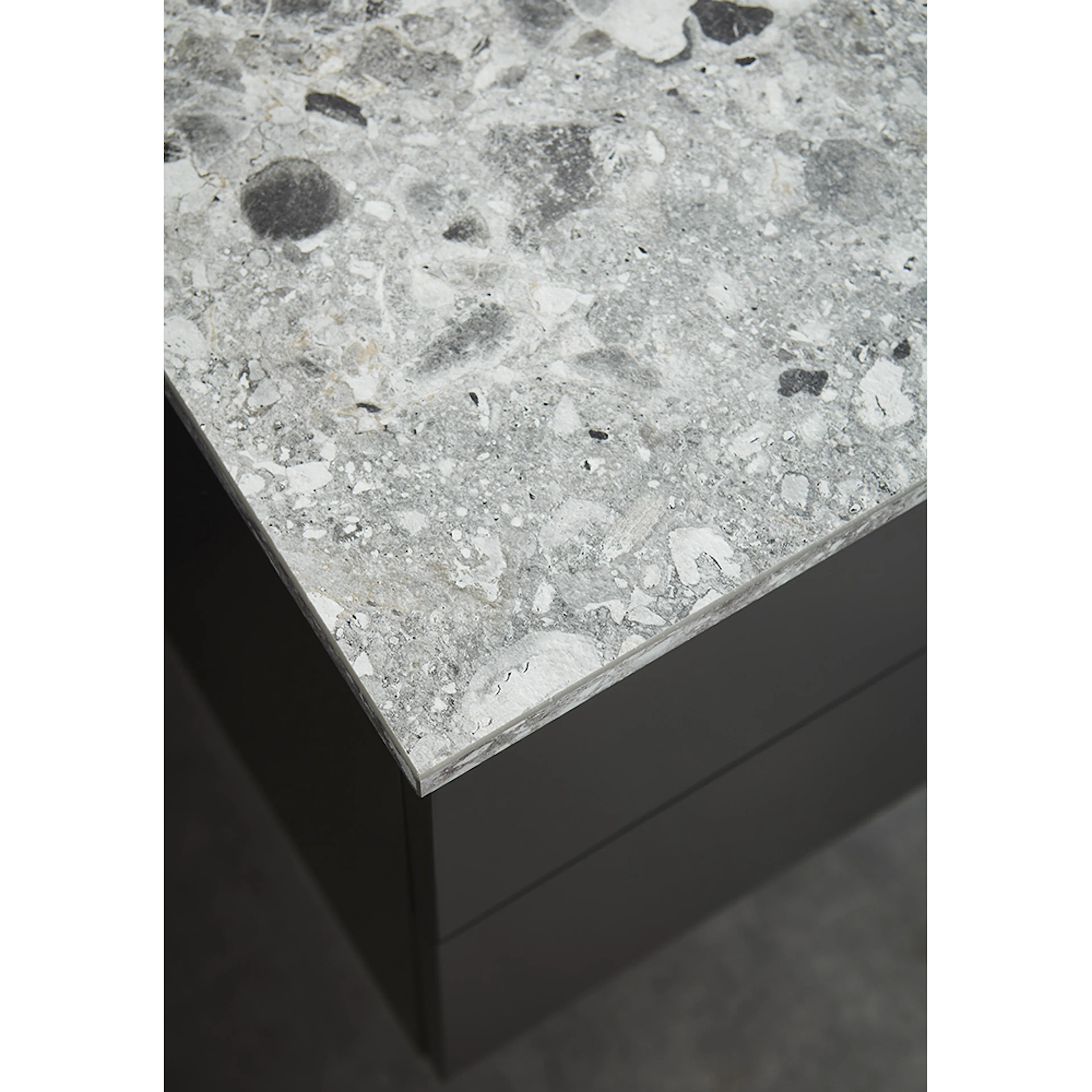 Grå terrazzo