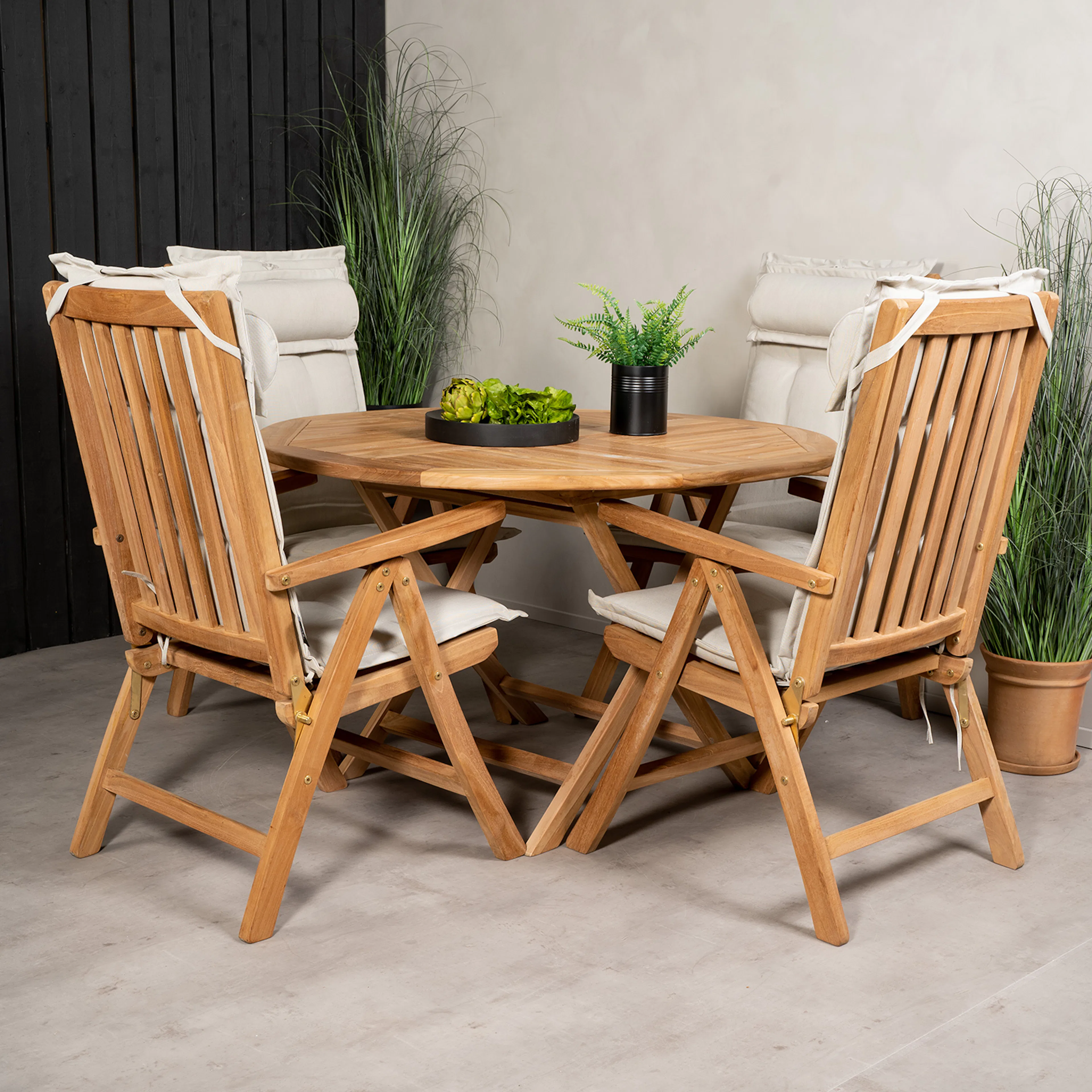 Spisegruppe Venture Home Kenya Ø120 cm Teak med 4 PositionsLenestoler