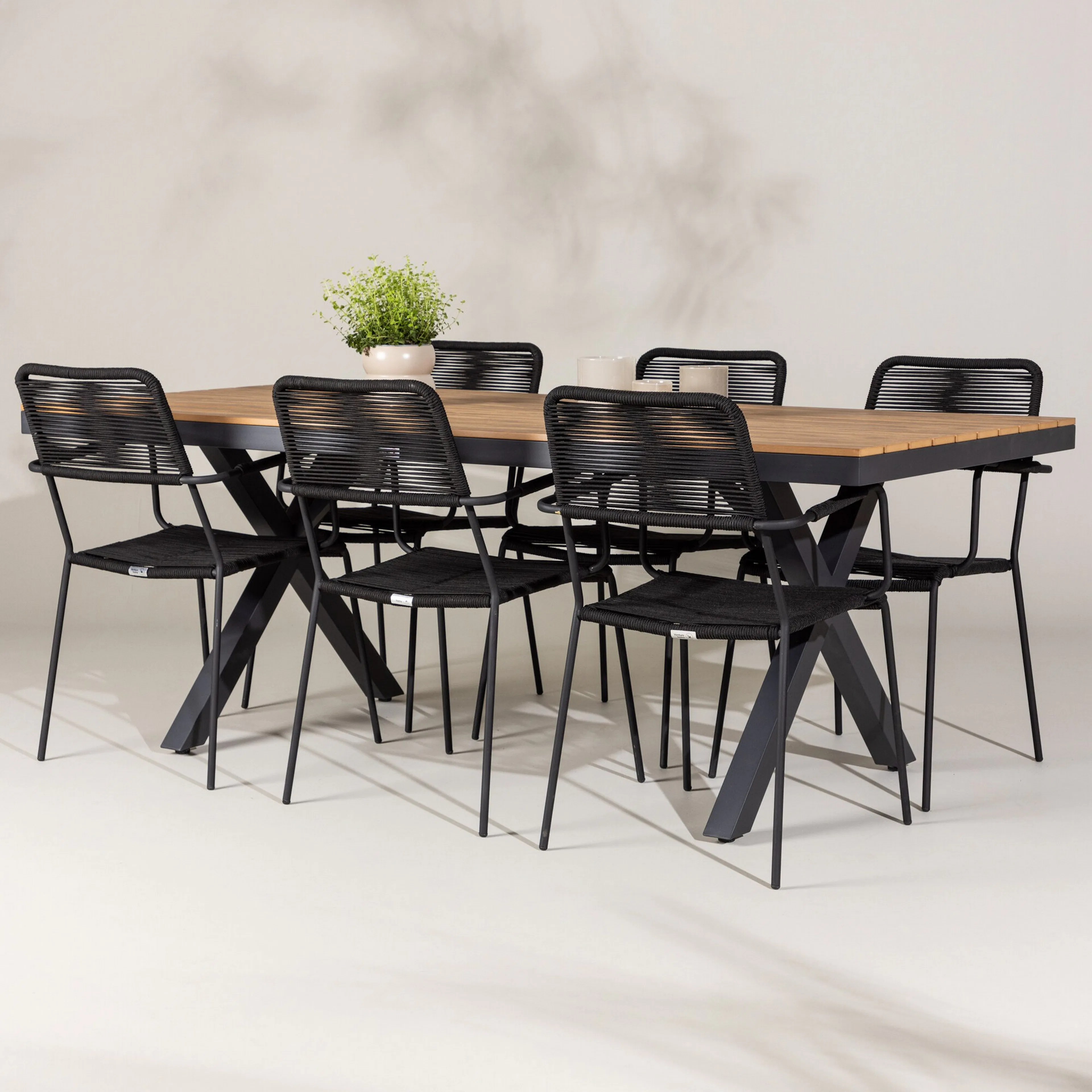 Hagegruppe Venture Home Garcia med 6 Lindos Lenestoler