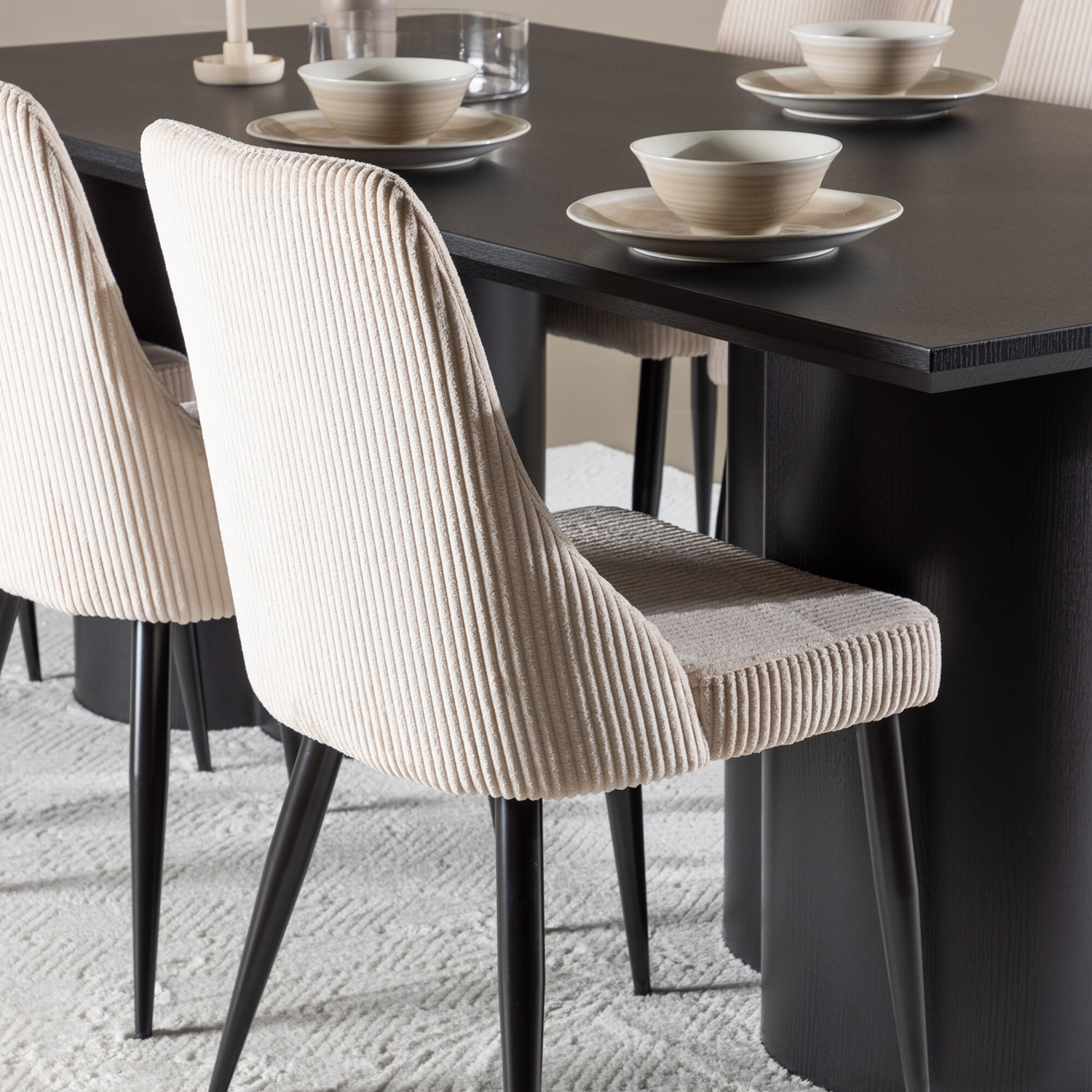 Spisegruppe Venture Home Olivia 210 med 6 stk Leone Stoler