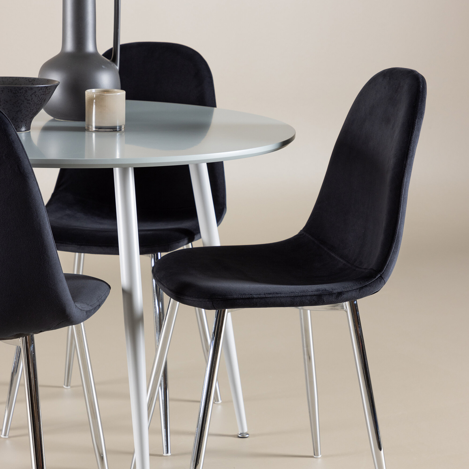 Spisegruppe Venture Home Plaza Ø100 med 4 stk Polar Stoler Fløyel