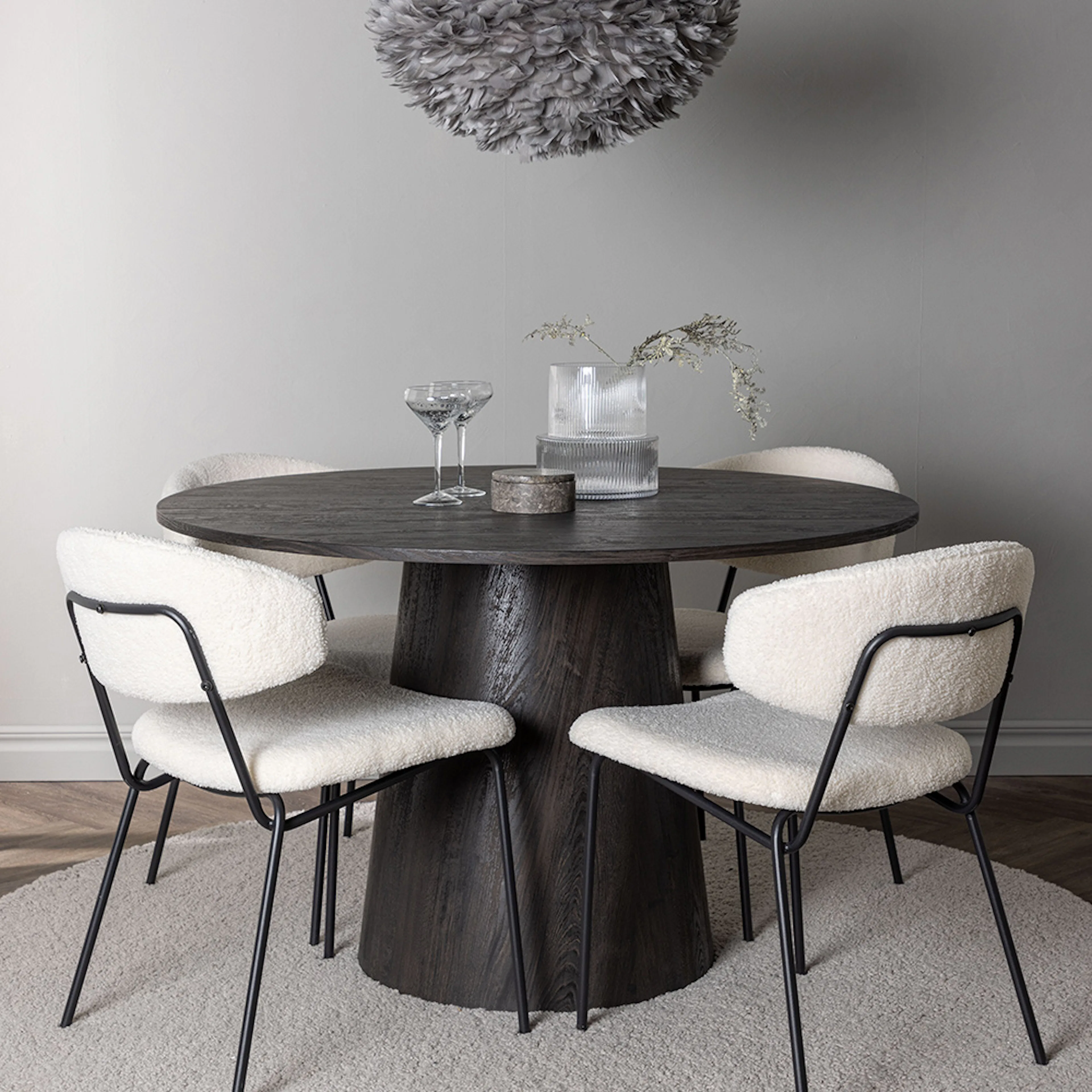 Spisegruppe Venture Home Lanzo Ø120 cm med 4 stk Chico Stoler