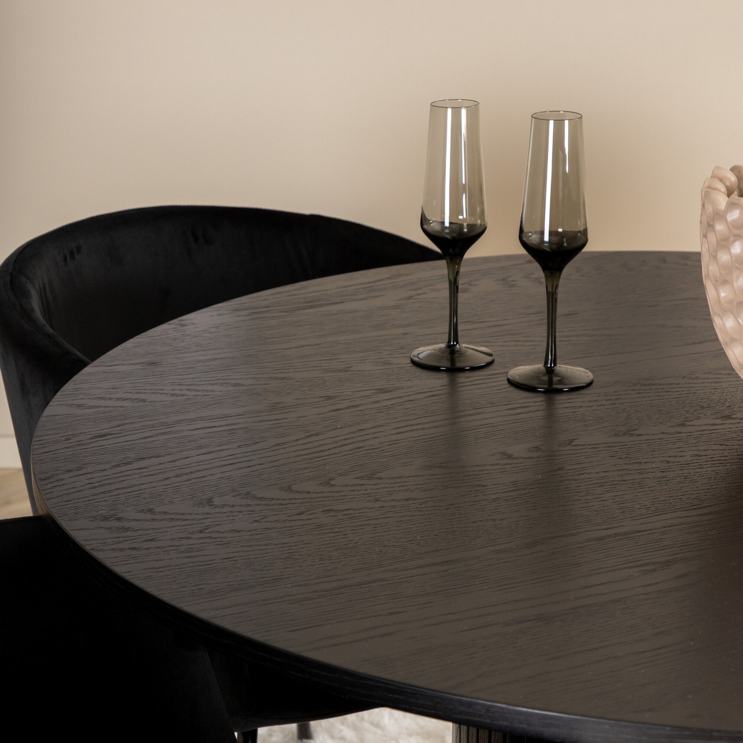 Spisegruppe Venture Home med Bianca Spisebord og 4 Bergen Spisestoler