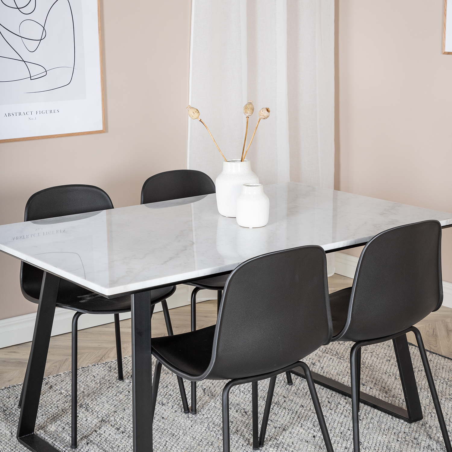 Spisegruppe Venture Home Estelle 140 med 4 Ardi Stoler