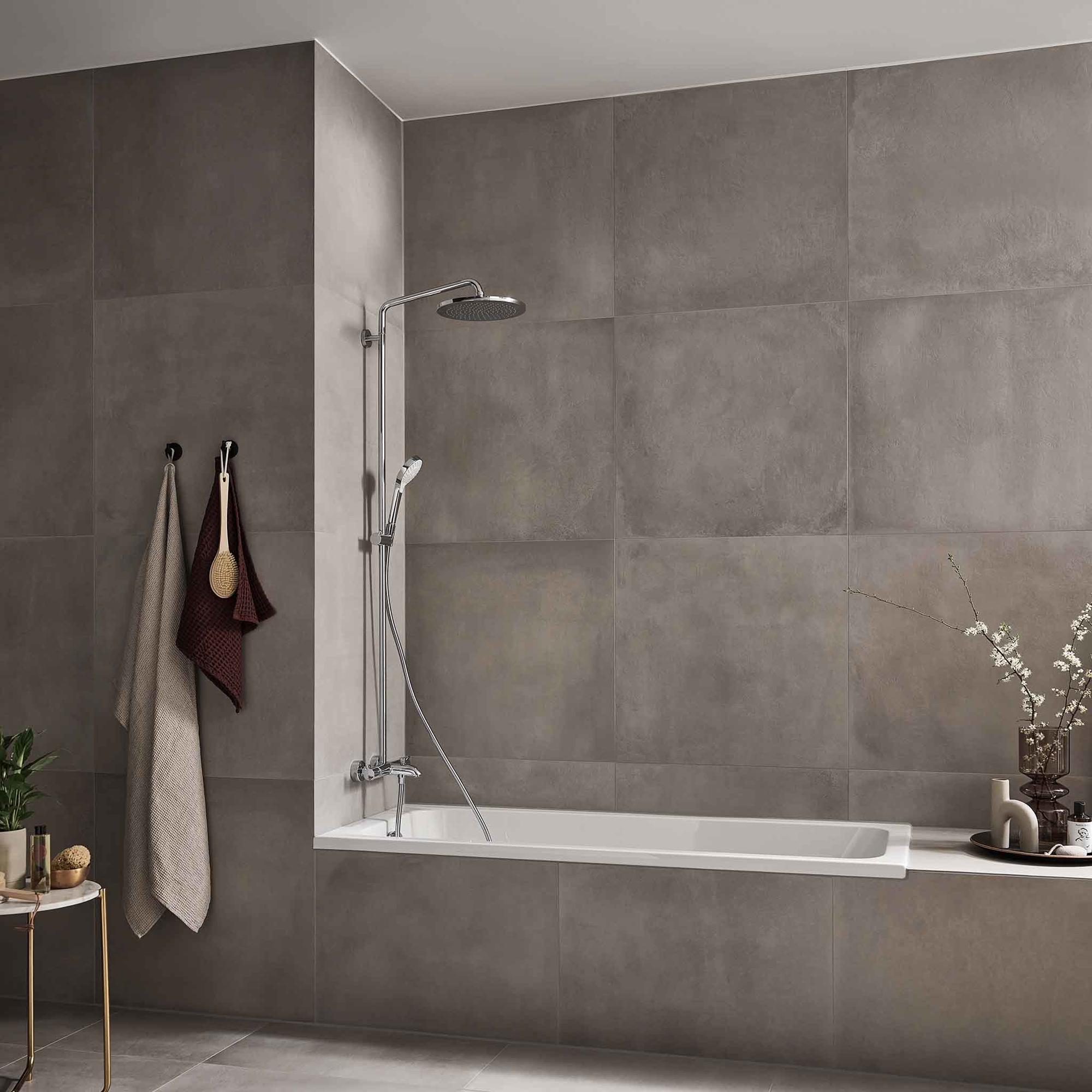 Takdusjsett Hansgrohe Croma Select S 280 Air 1jet Showerpipe med Badekarbatteri