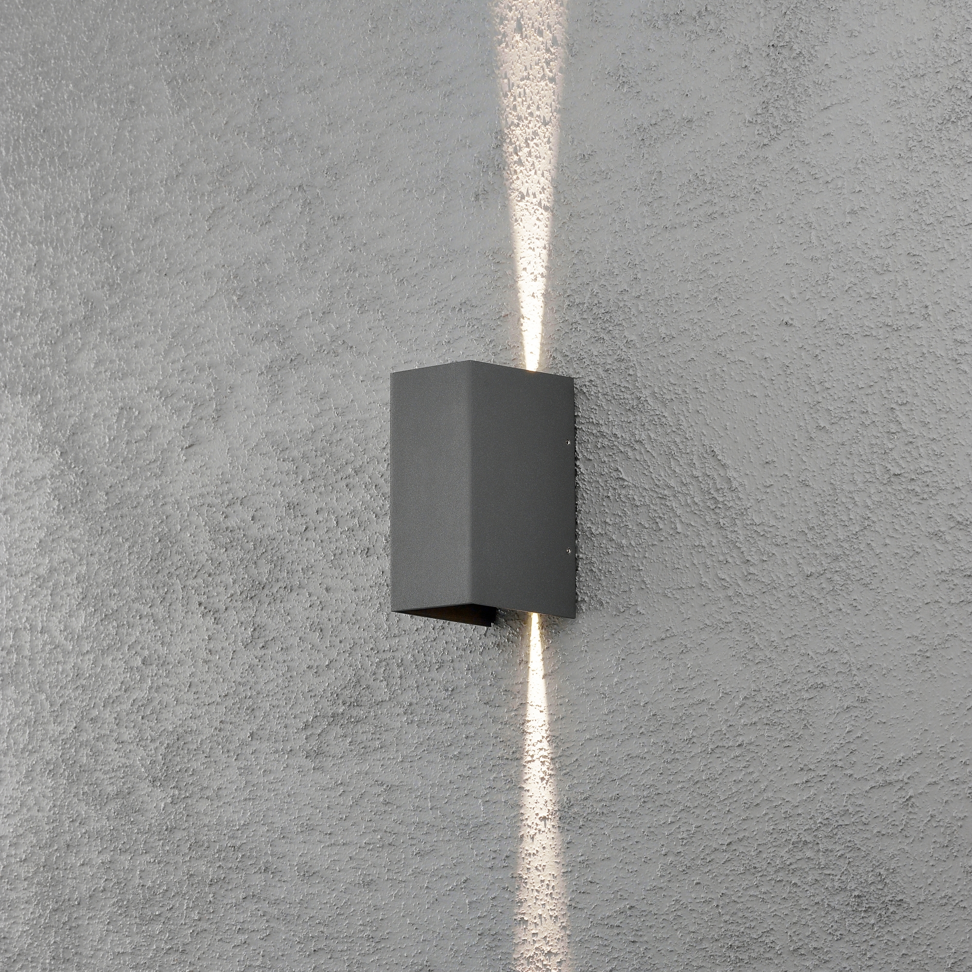 Vegglampe Gnosjö Konstsmide Cremona 2x3W Høyeffekt LED