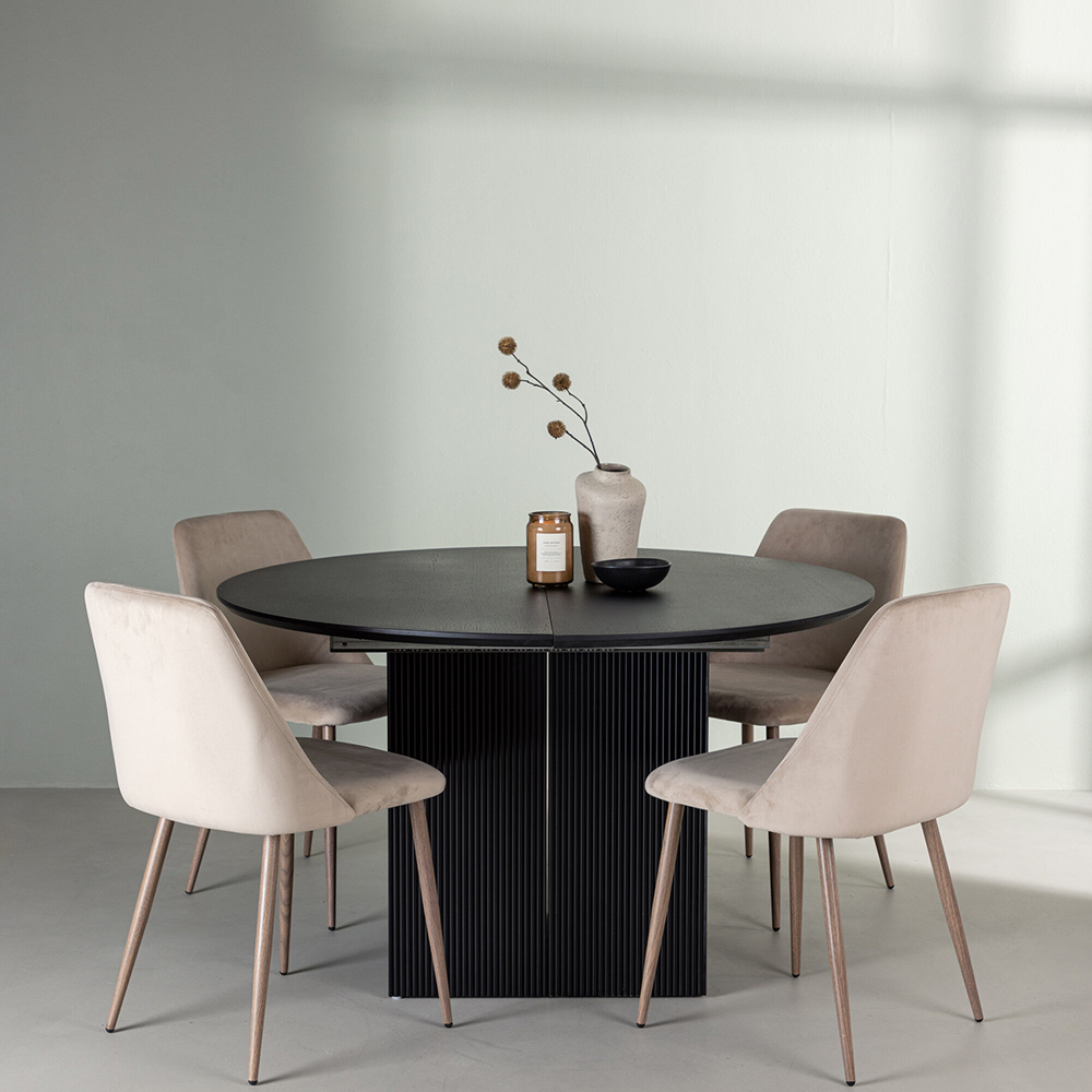 Spisegruppe Venture Home Matilda med 4 Night Fløyel Stoler