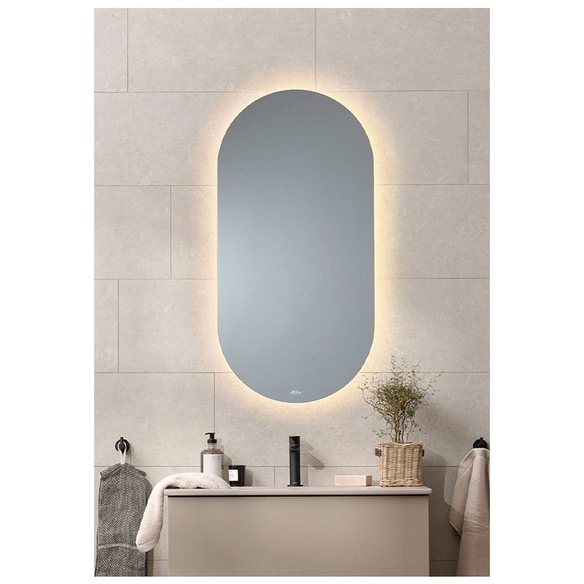 Badrumsspegel Miller Badrum Ambient DIM Oval