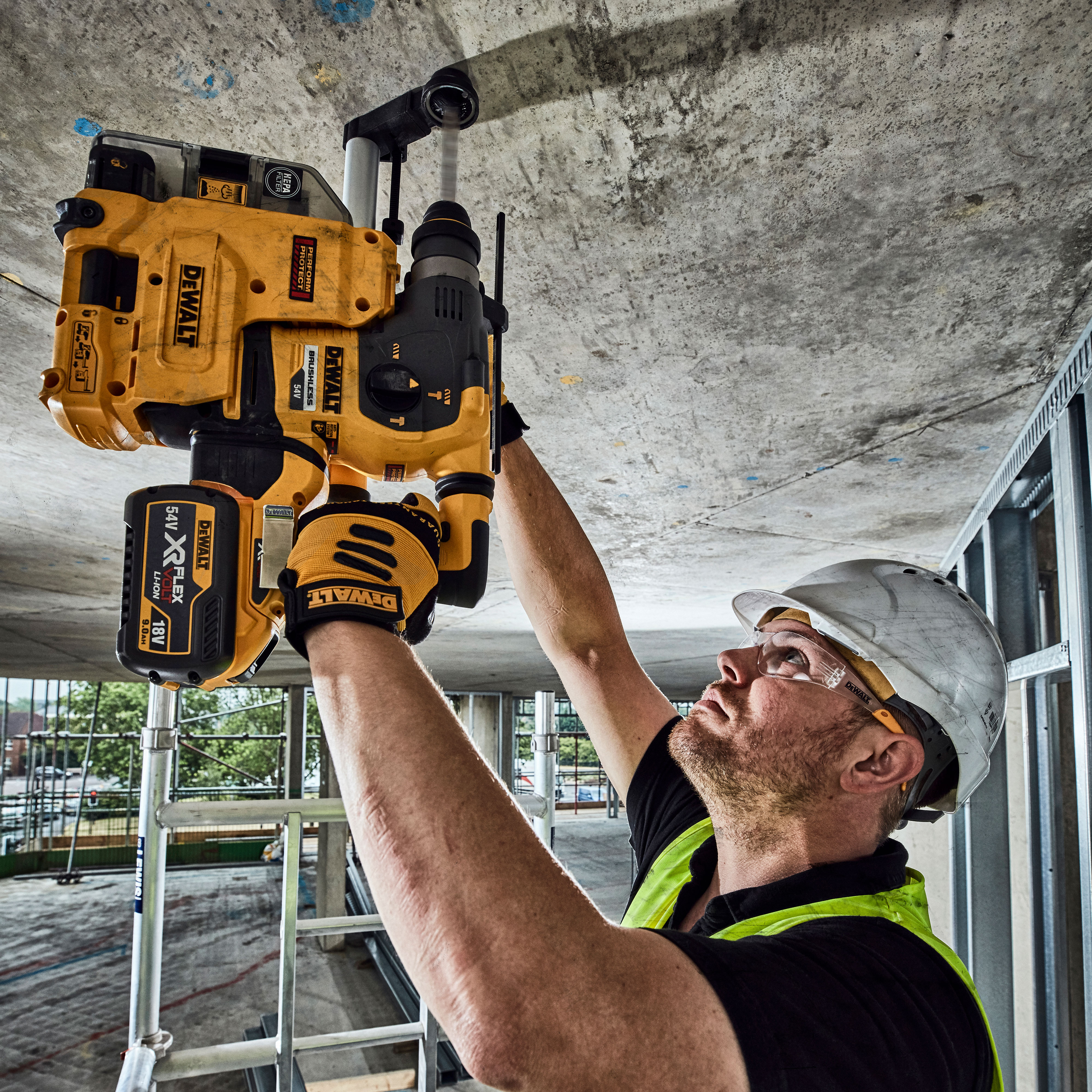 Kombihammare Dewalt DCH335X2-QW Med batteri och laddare 54 V