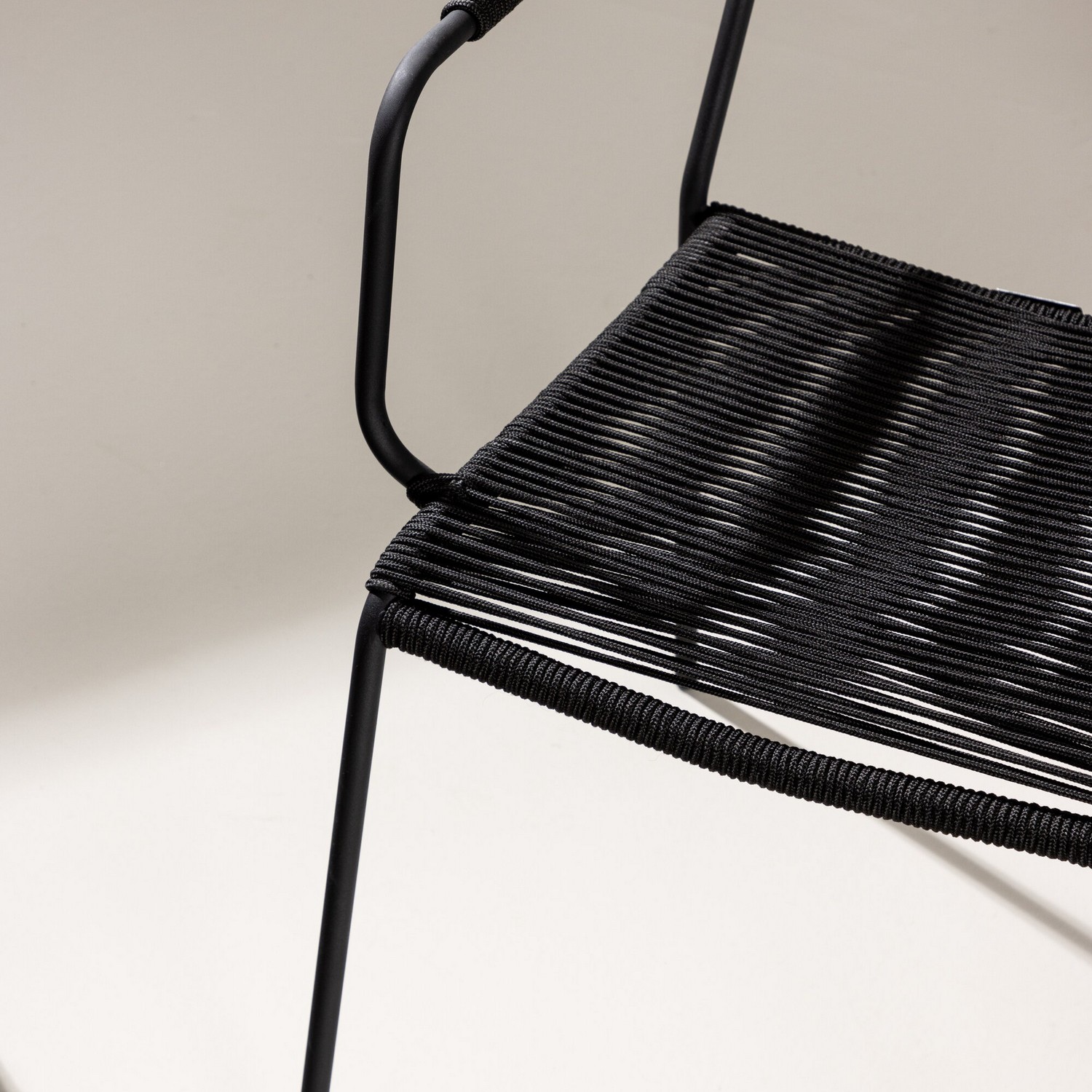 Lindos Armchair - Black Alu / Black Rope Sort