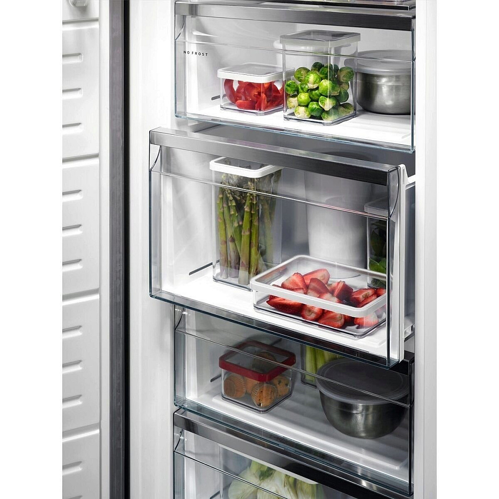 Frittstående Fryseskap AEG OAG7M281DL 7000 NoFrost Sort med MultiFlow og FastFreeze