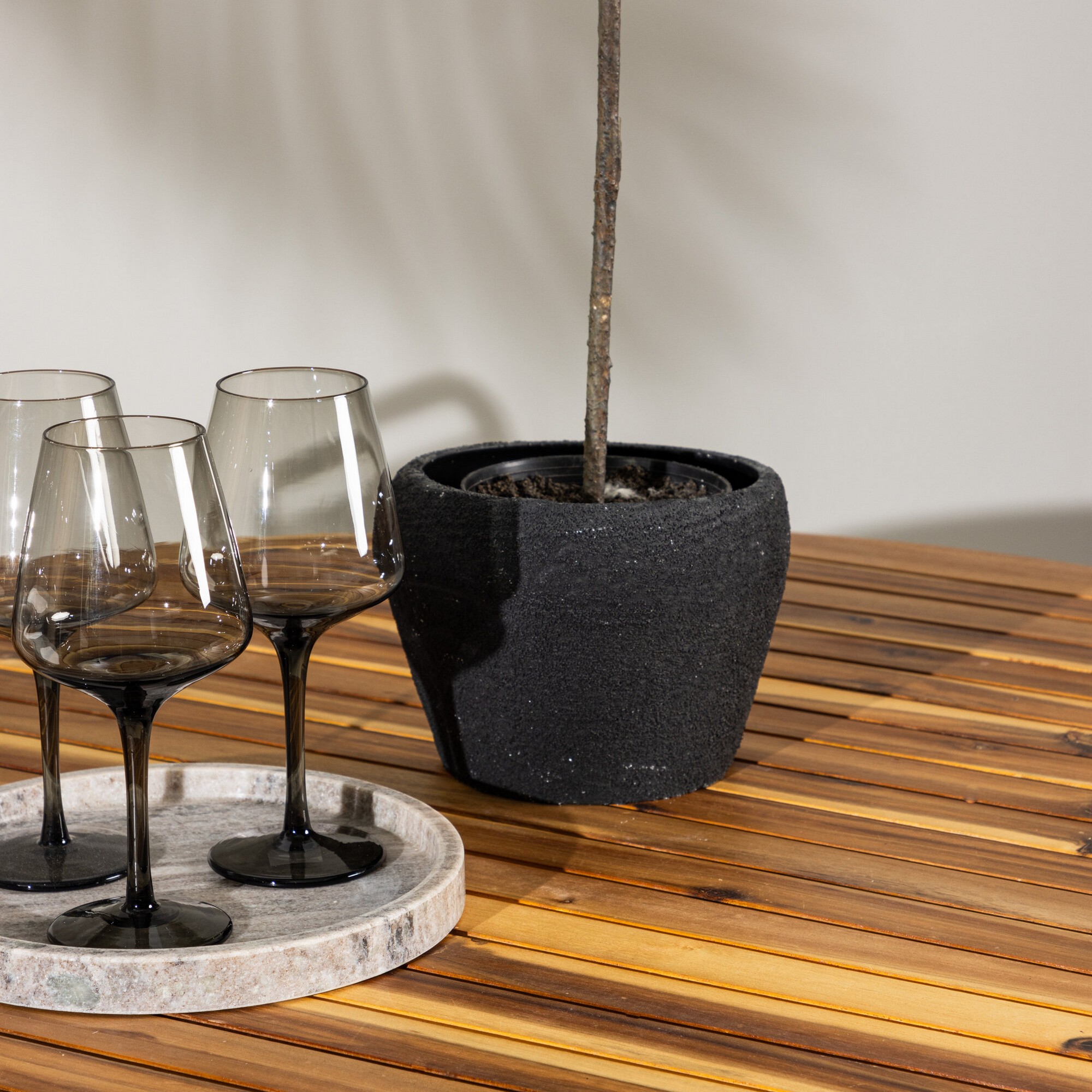 Hagegruppe Venture Home Lumpur med 4 Lindos Stoler