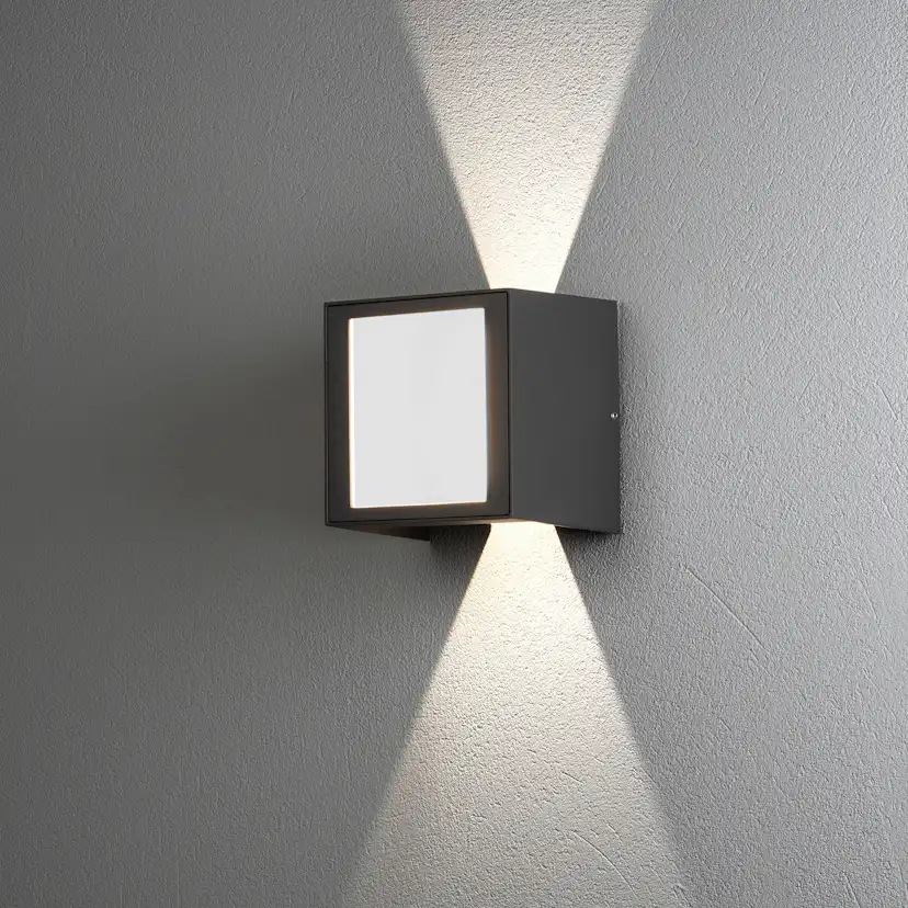 Vegglampe Gnosjö Konstsmide Cremona Opp/Ned/Frem 3X3W High Power LED