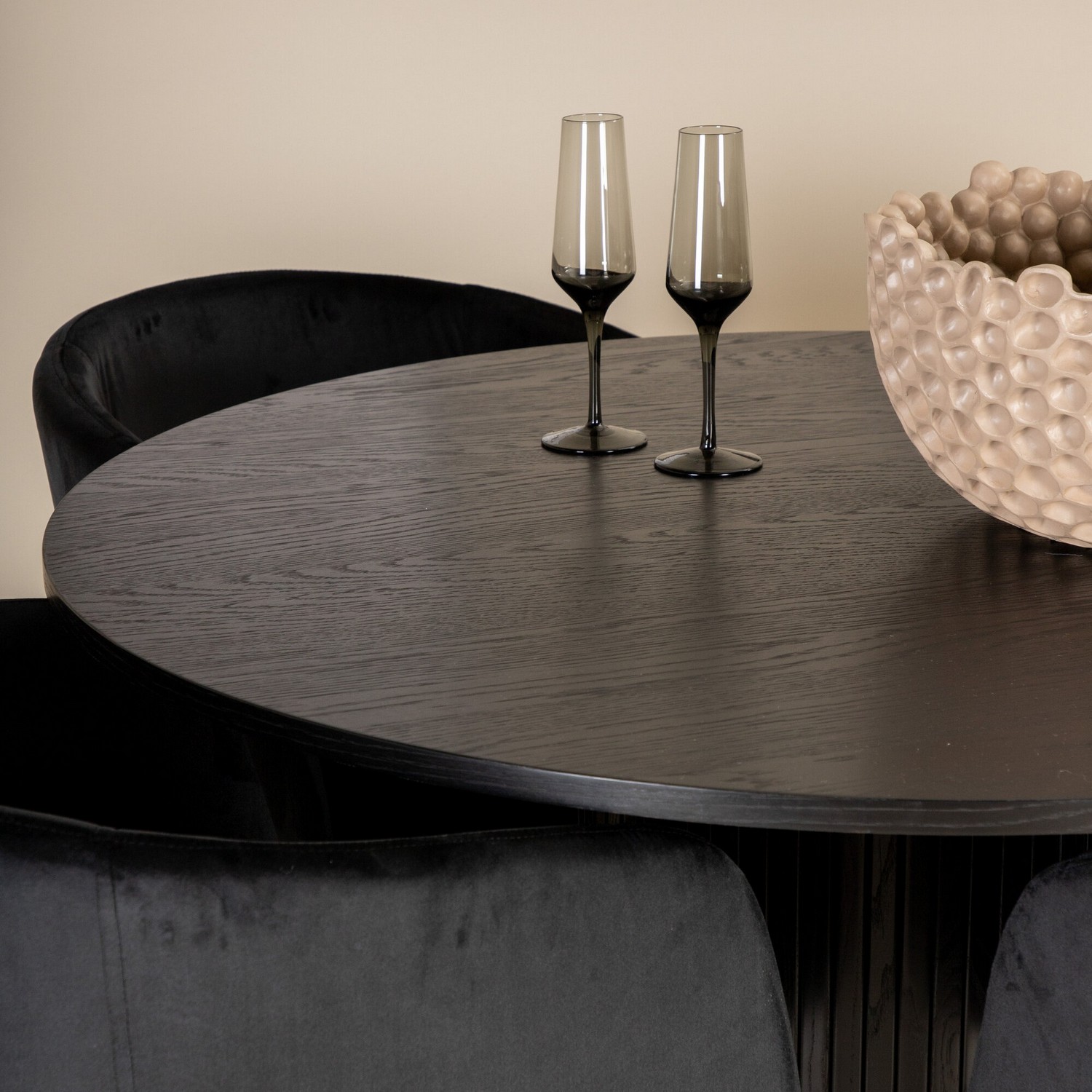 Spisegruppe Venture Home med Bianca Spisebord og 4 Bergen Spisestoler