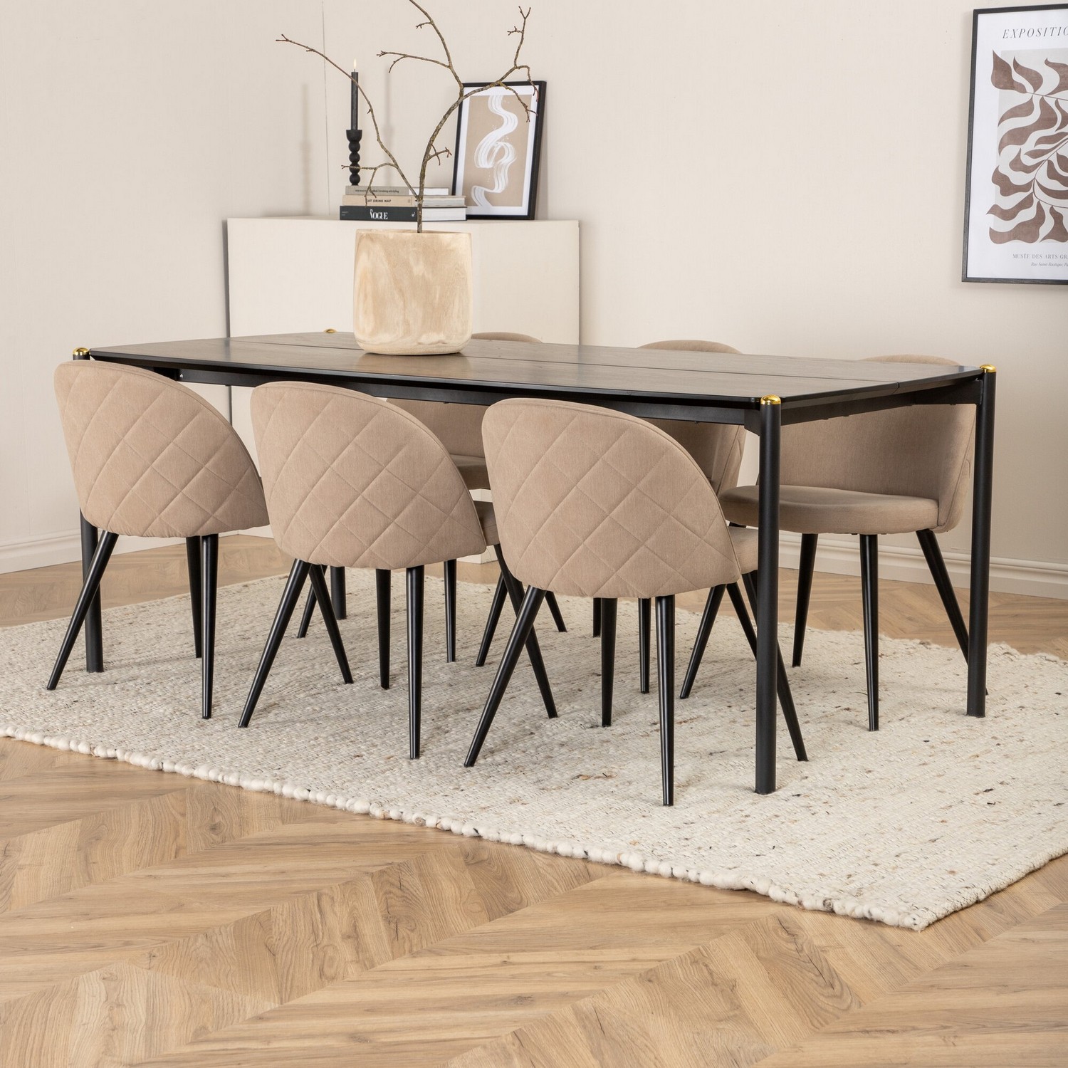 Spisegruppe Venture Home Paris Spisebord og Valentina Stitcthes Spisestol