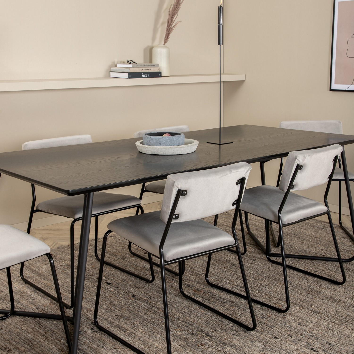 Spisegruppe Venture Home Annika Spisebord og Kungshamn Spisestol