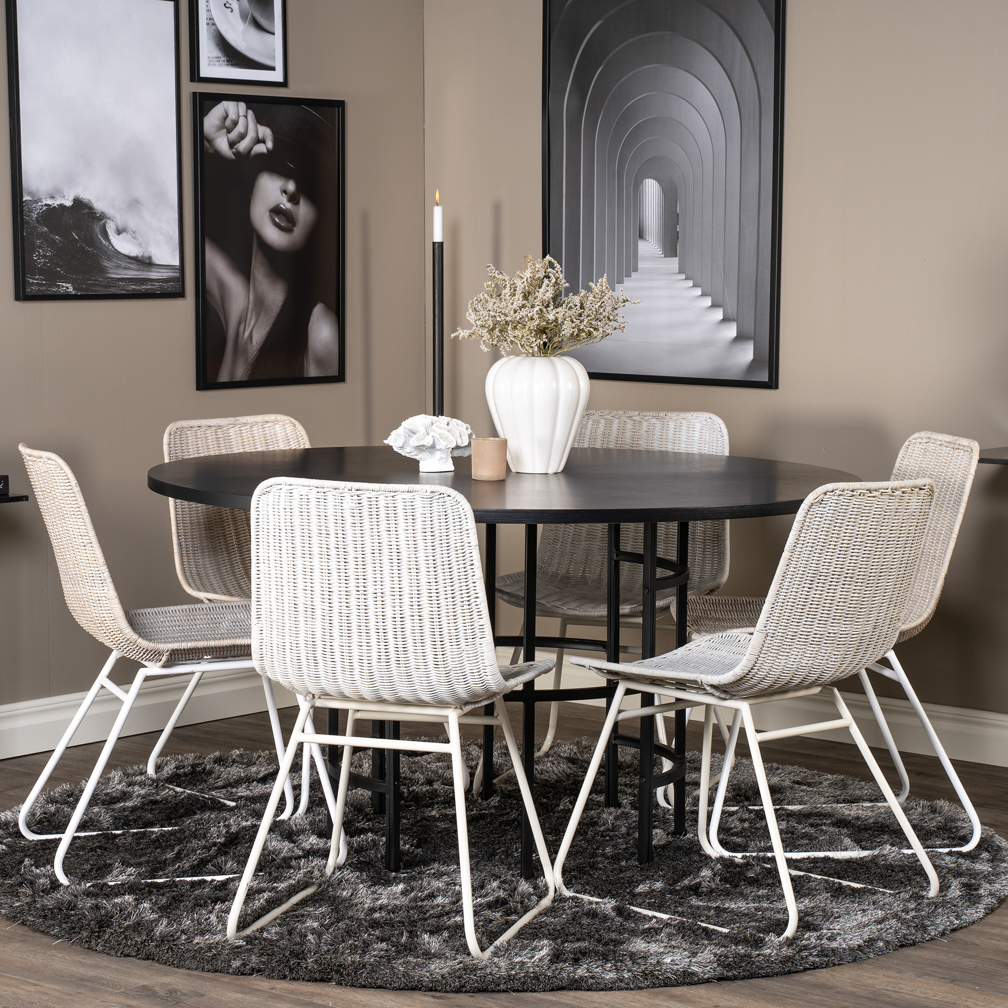 Spisegruppe furniture/fashion Copenhagen med 6 Cornelia Stoler