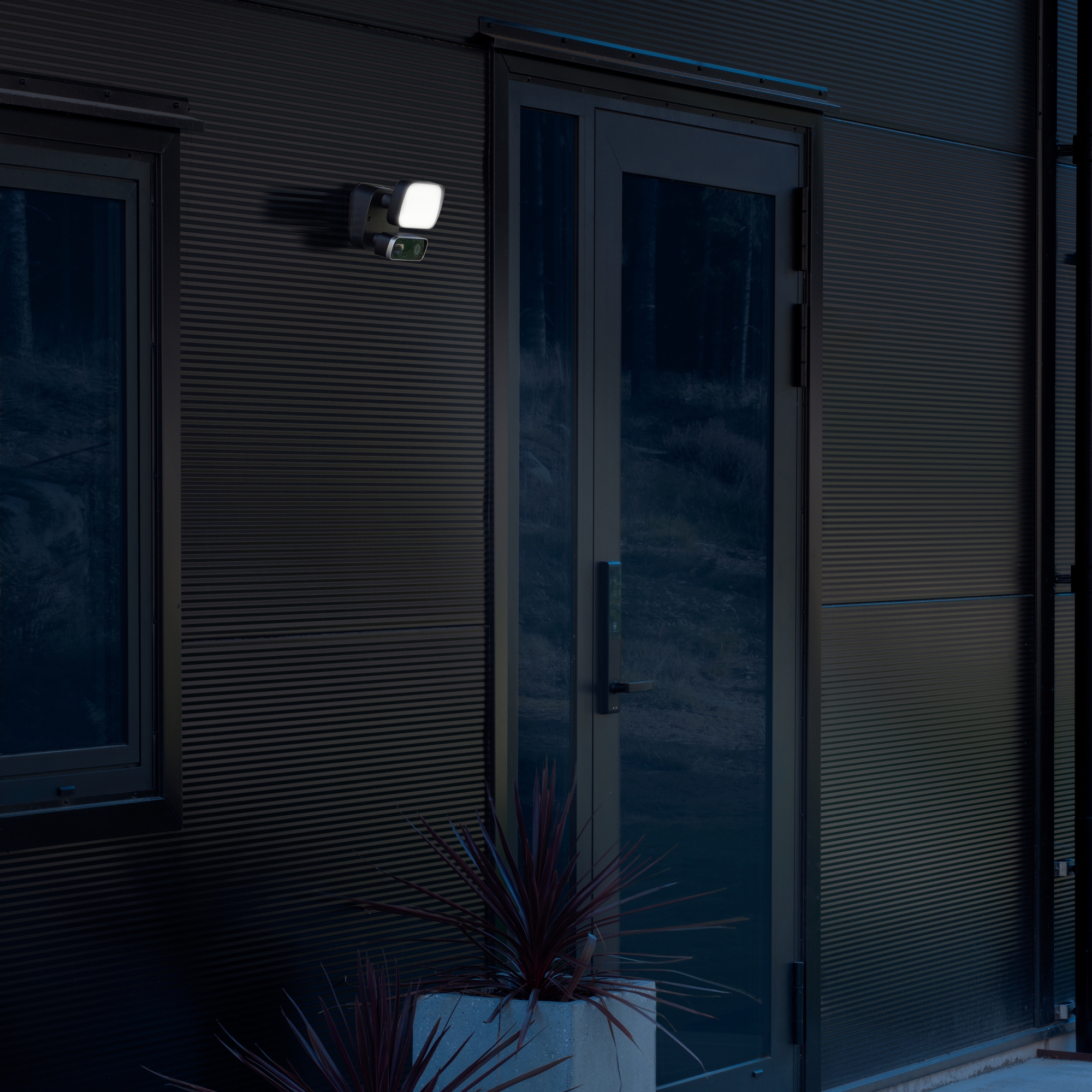 Vegglampe Gnosjö Konstsmide Smartlight Wifi med Kamera 10W